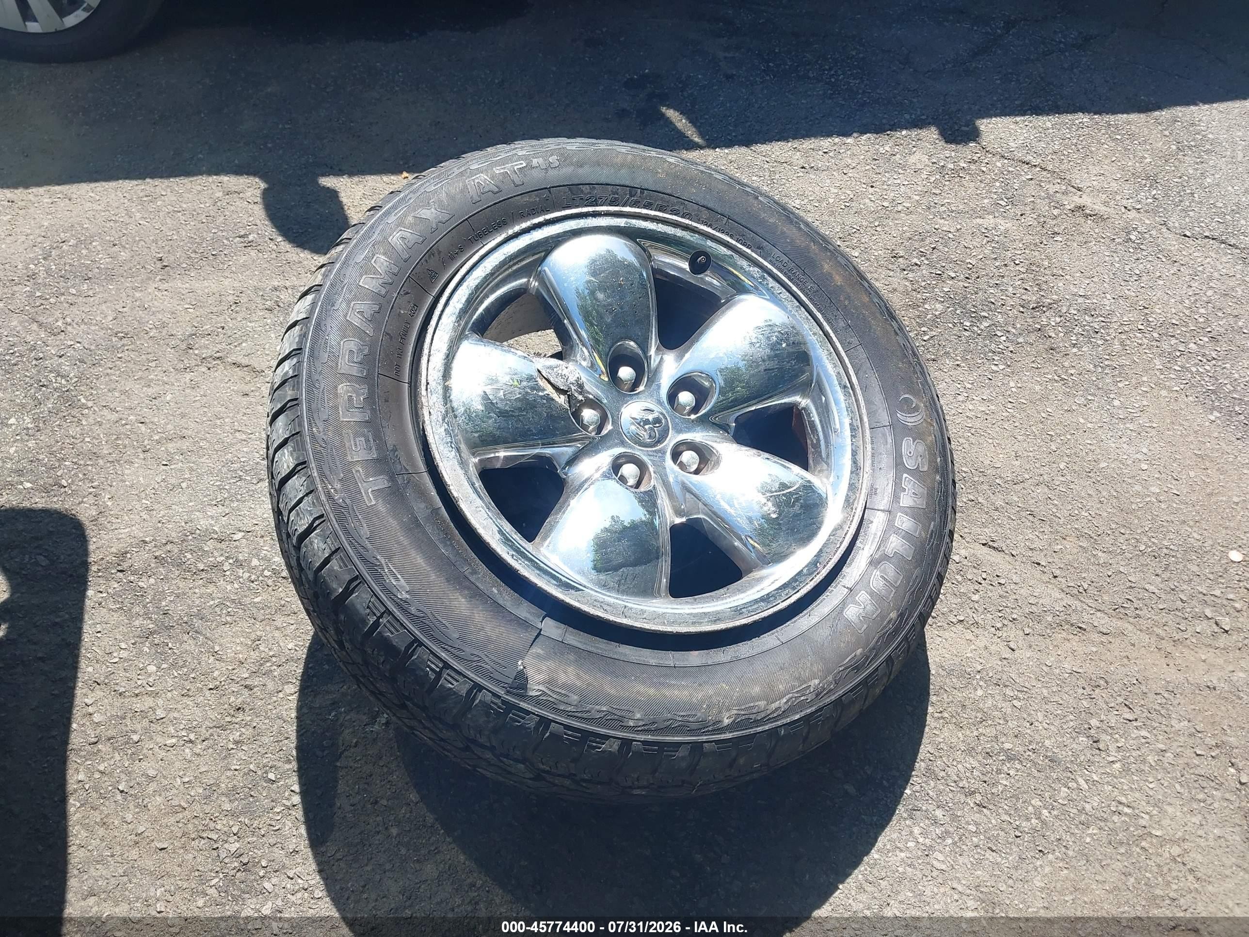 2005 Dodge Ram 1500 Slt/laramie Серебряный vin: 1D7HU18DX5J633035