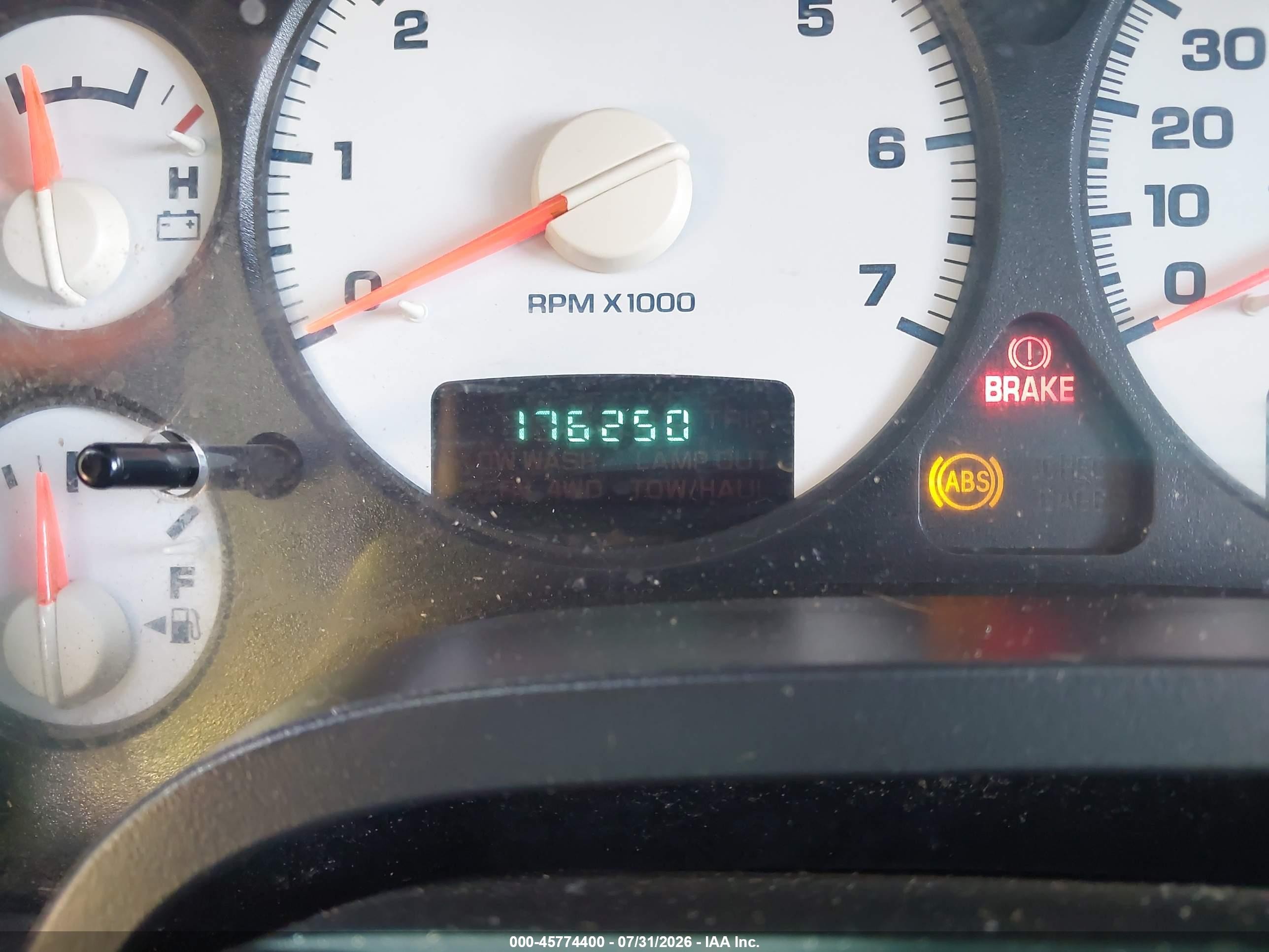 2005 Dodge Ram 1500 Slt/laramie Серебряный vin: 1D7HU18DX5J633035