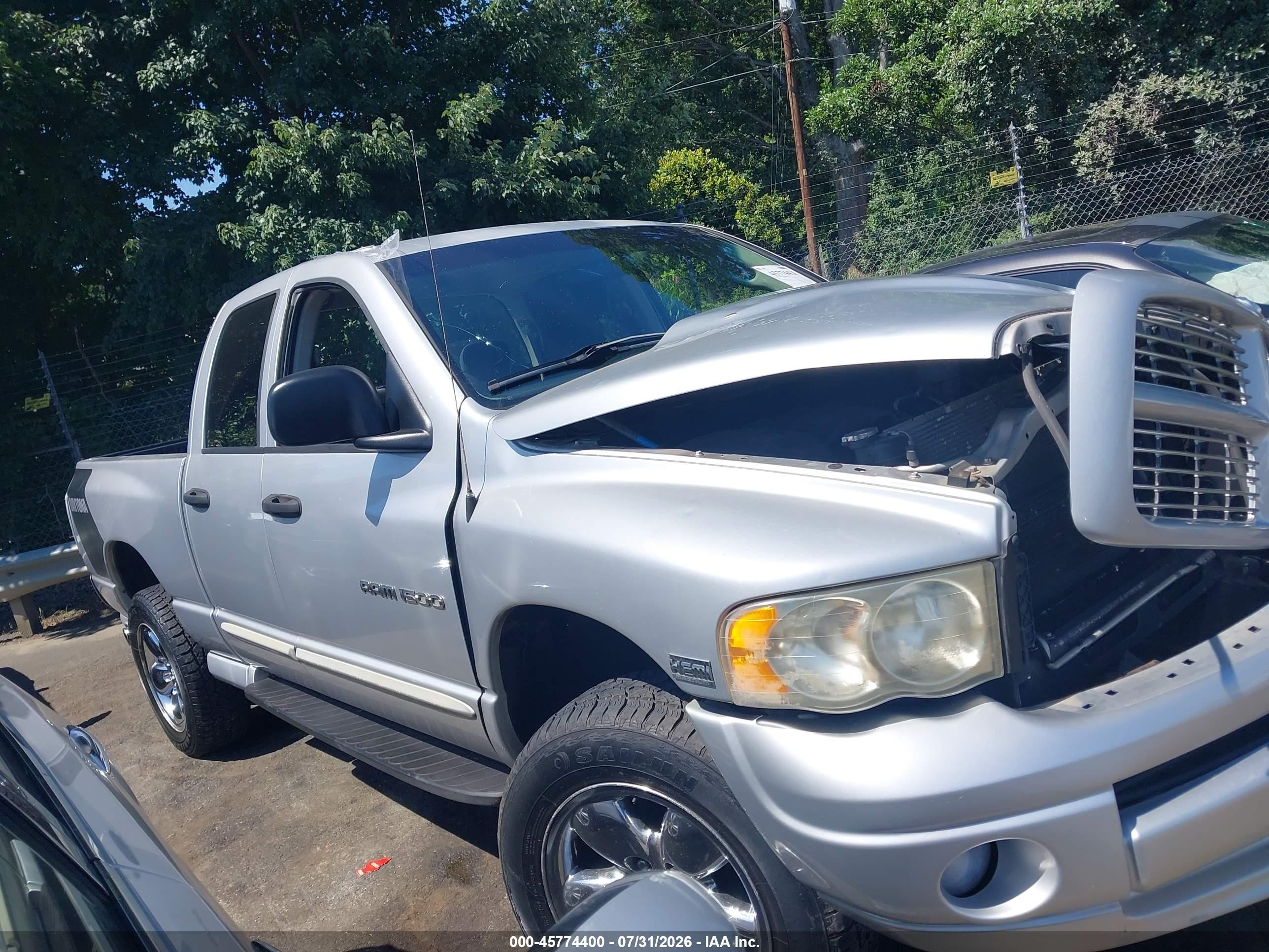 2005 Dodge Ram 1500 Slt/laramie Серебряный vin: 1D7HU18DX5J633035