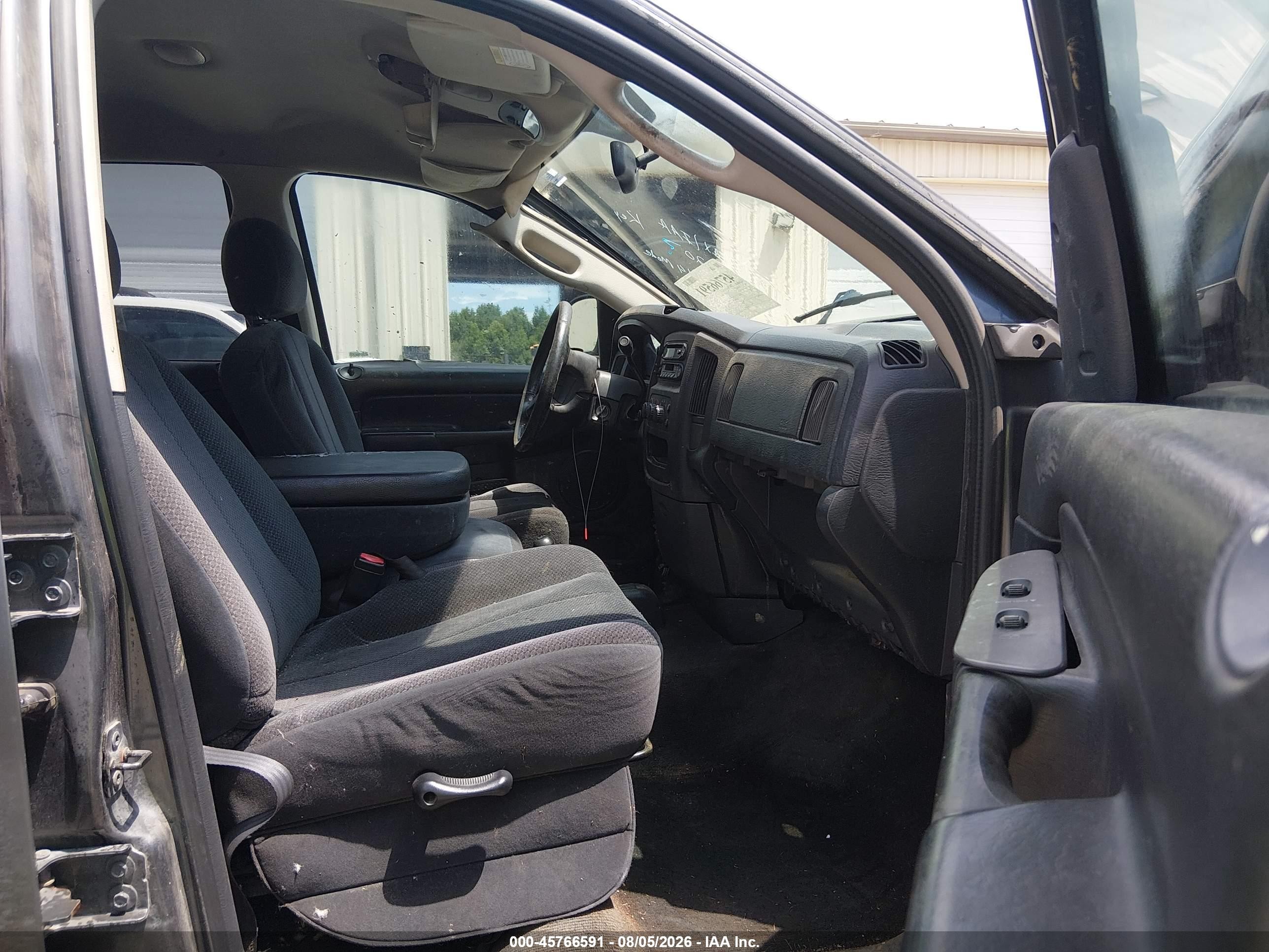 2002 Dodge Ram 1500 St Серый vin: 1D7HU18N02S655320
