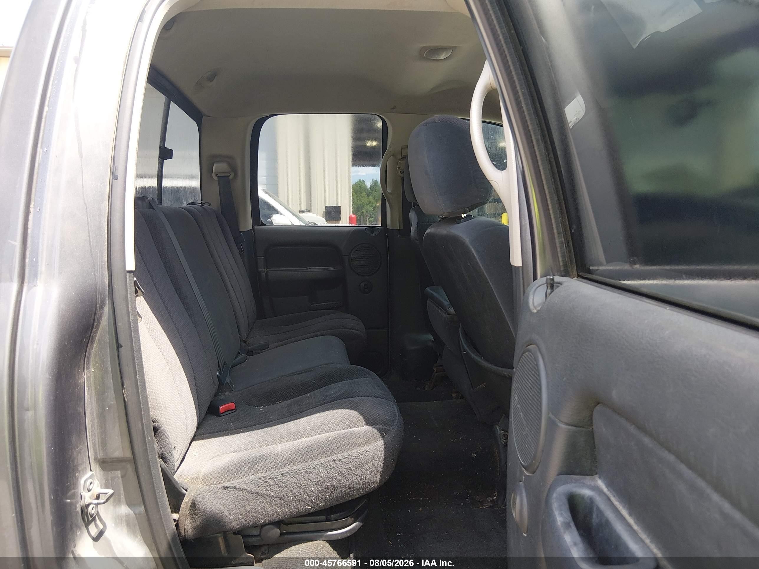 2002 Dodge Ram 1500 St Серый vin: 1D7HU18N02S655320