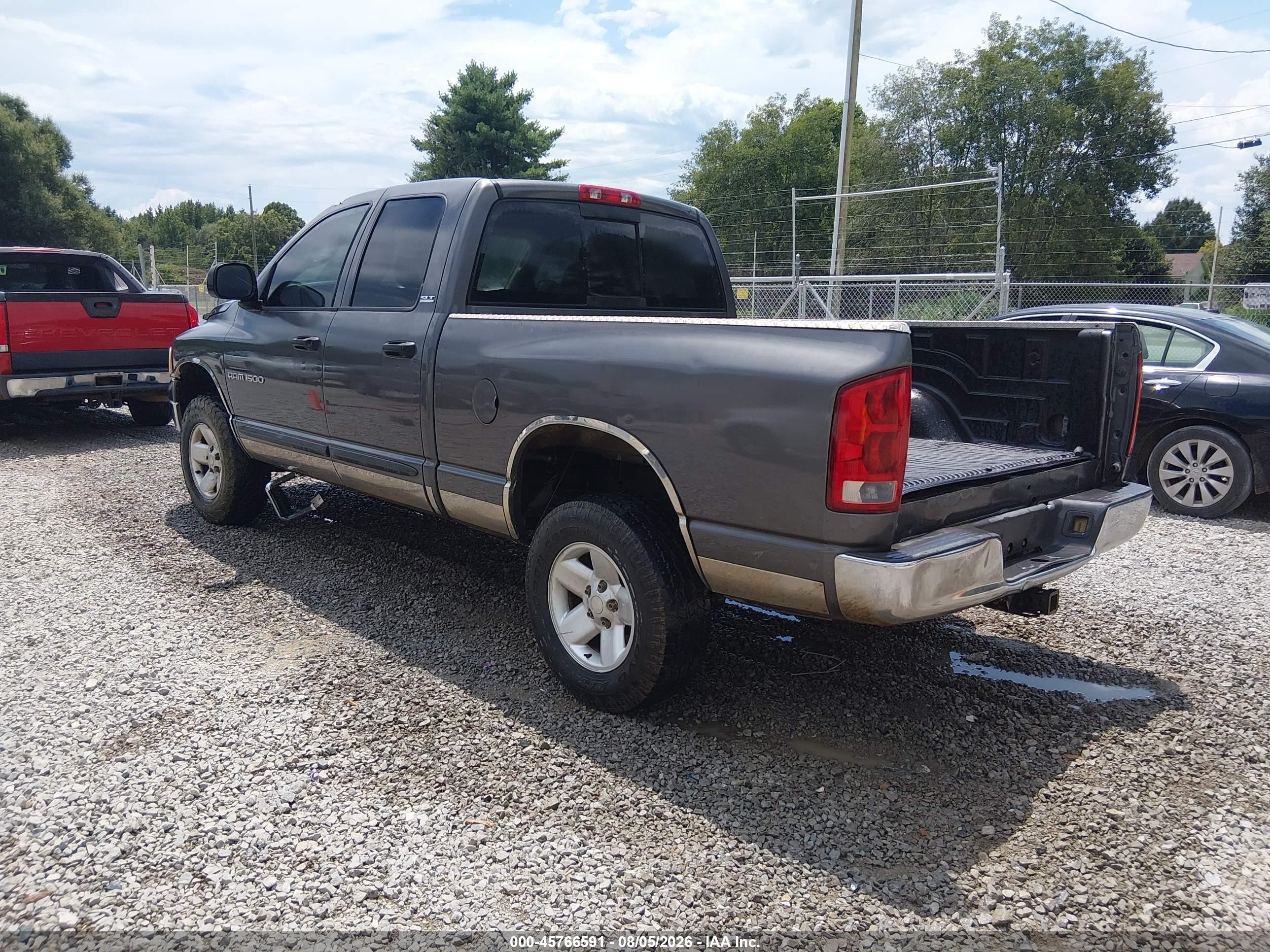 2002 Dodge Ram 1500 St Серый vin: 1D7HU18N02S655320