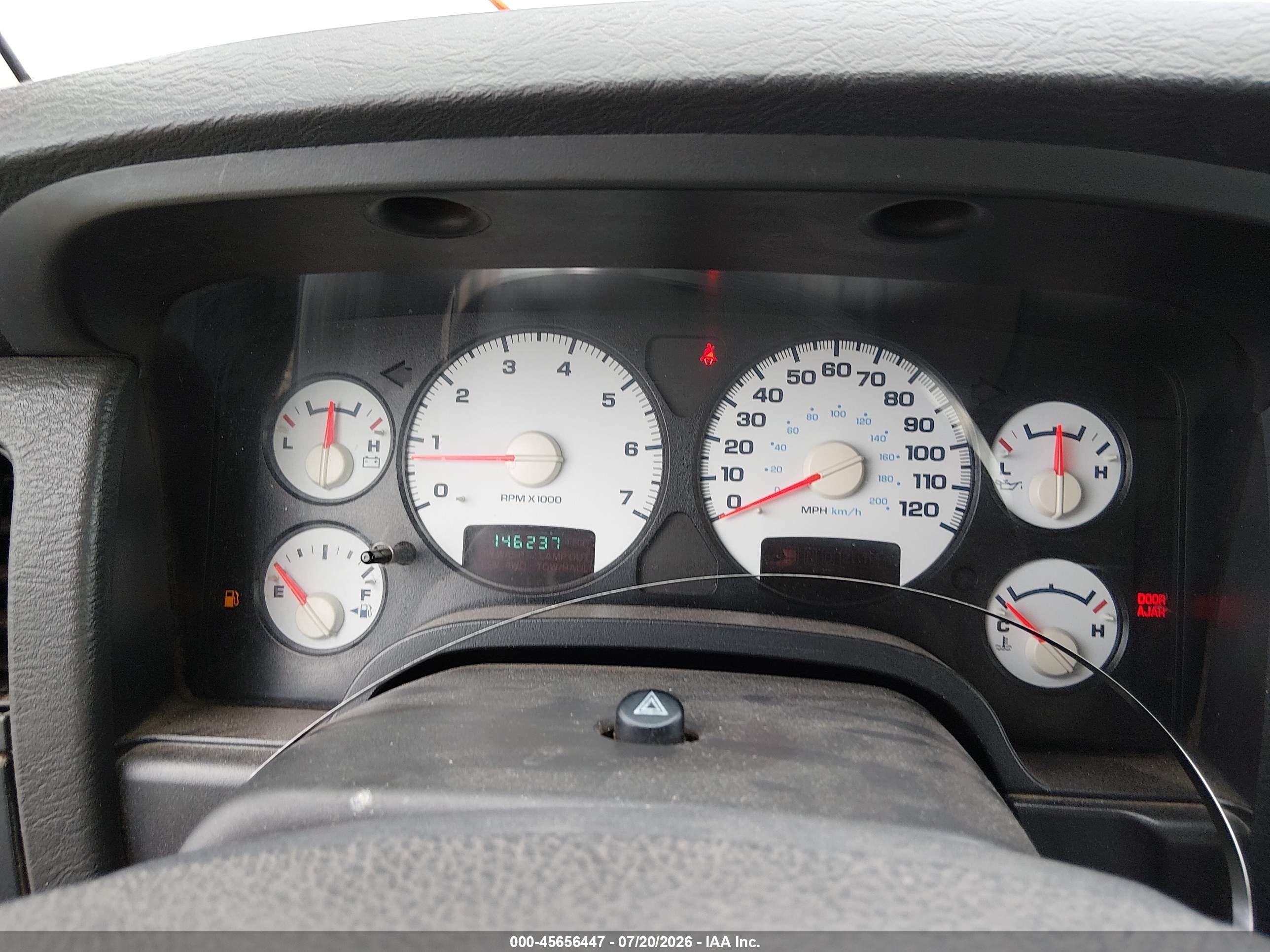 2005 Dodge Ram 1500 St Silver vin: 1D7HU18N15J620263