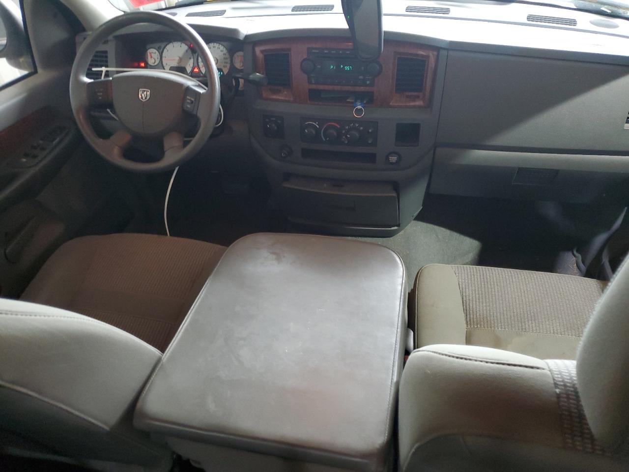 2006 Dodge Ram 1500 St Серый vin: 1D7HU18N16J111632