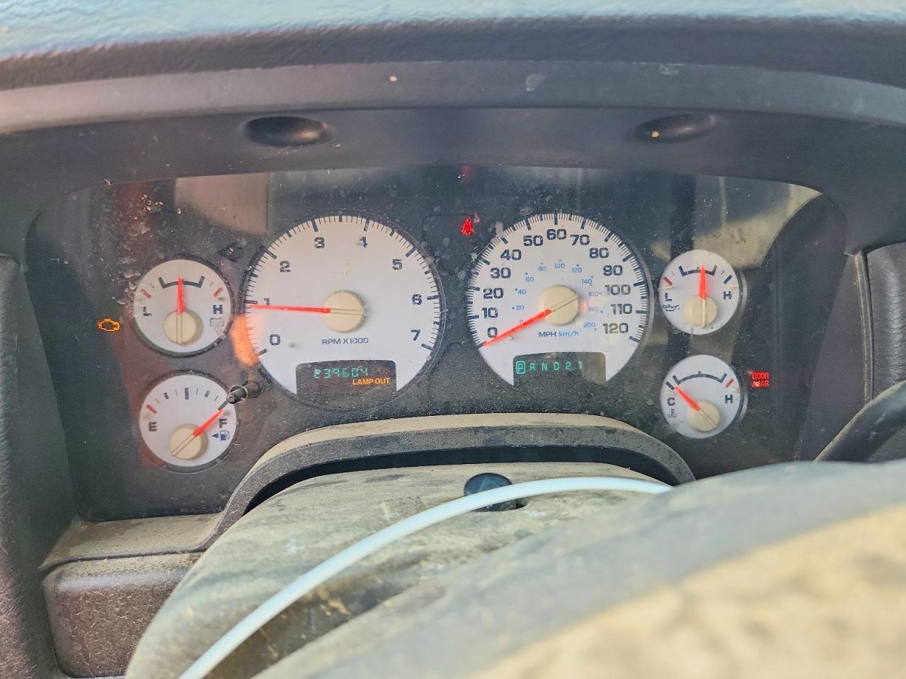 2005 Dodge Ram 1500 St Серый vin: 1D7HU18N25J563796