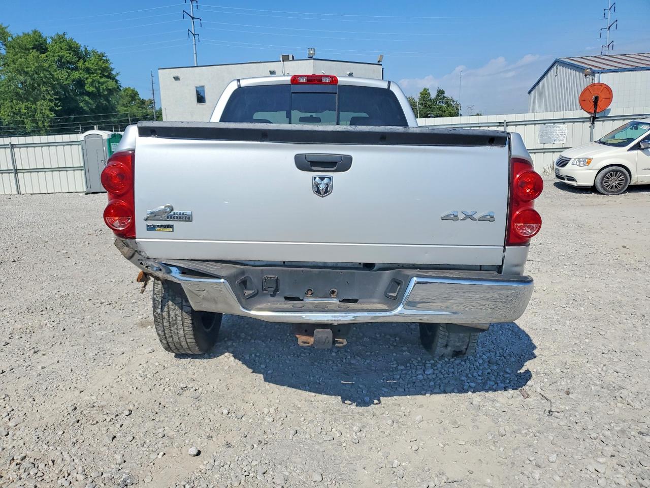 2008 Dodge Ram 1500 St Silver vin: 1D7HU18N28J145615