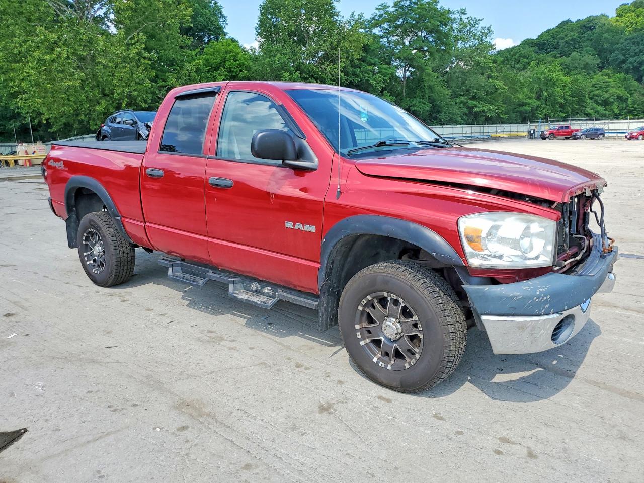 2008 Dodge Ram 1500 St Red vin: 1D7HU18N28J190215