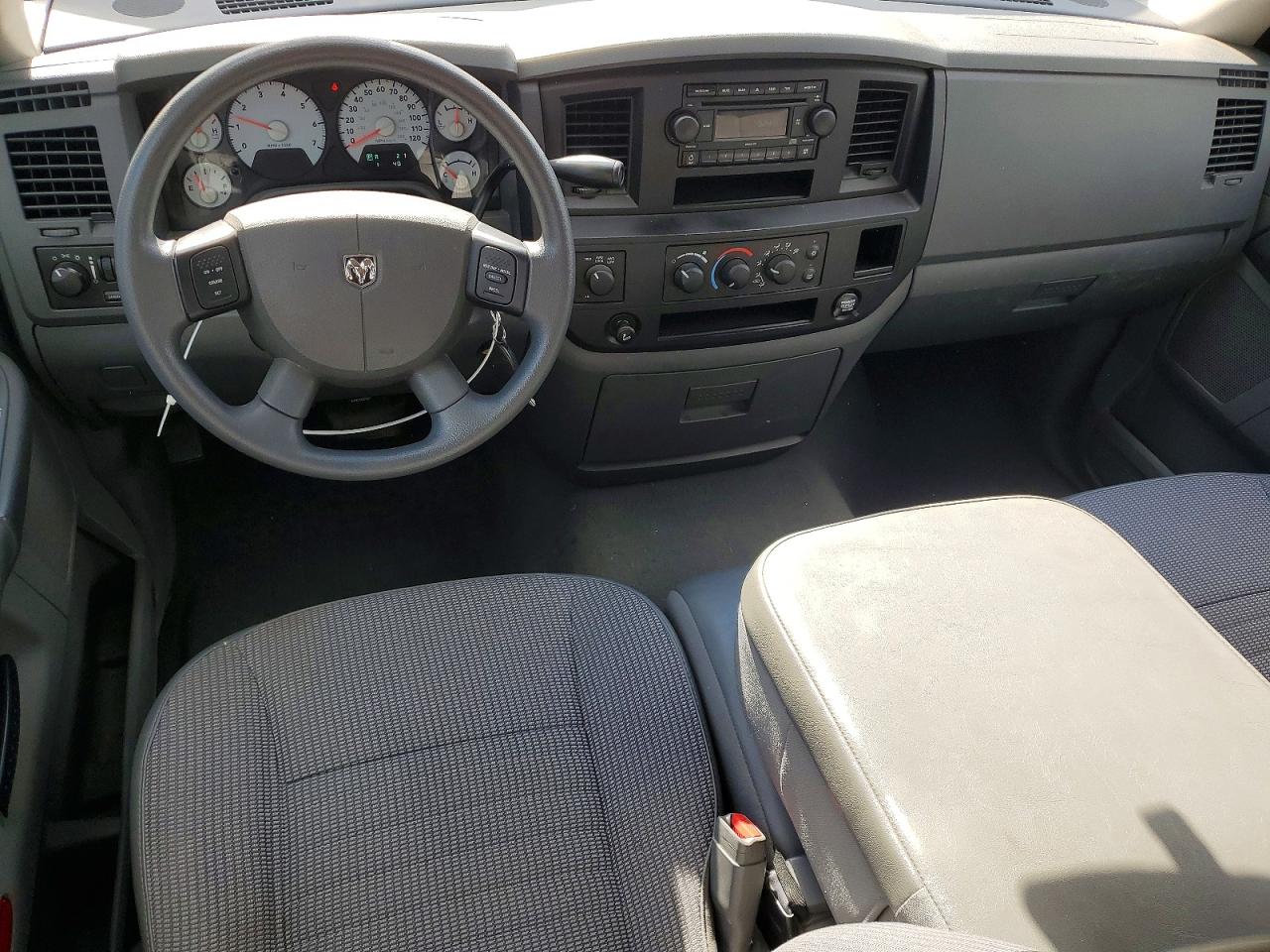 2008 Dodge Ram 1500 St Gray vin: 1D7HU18N28J207157