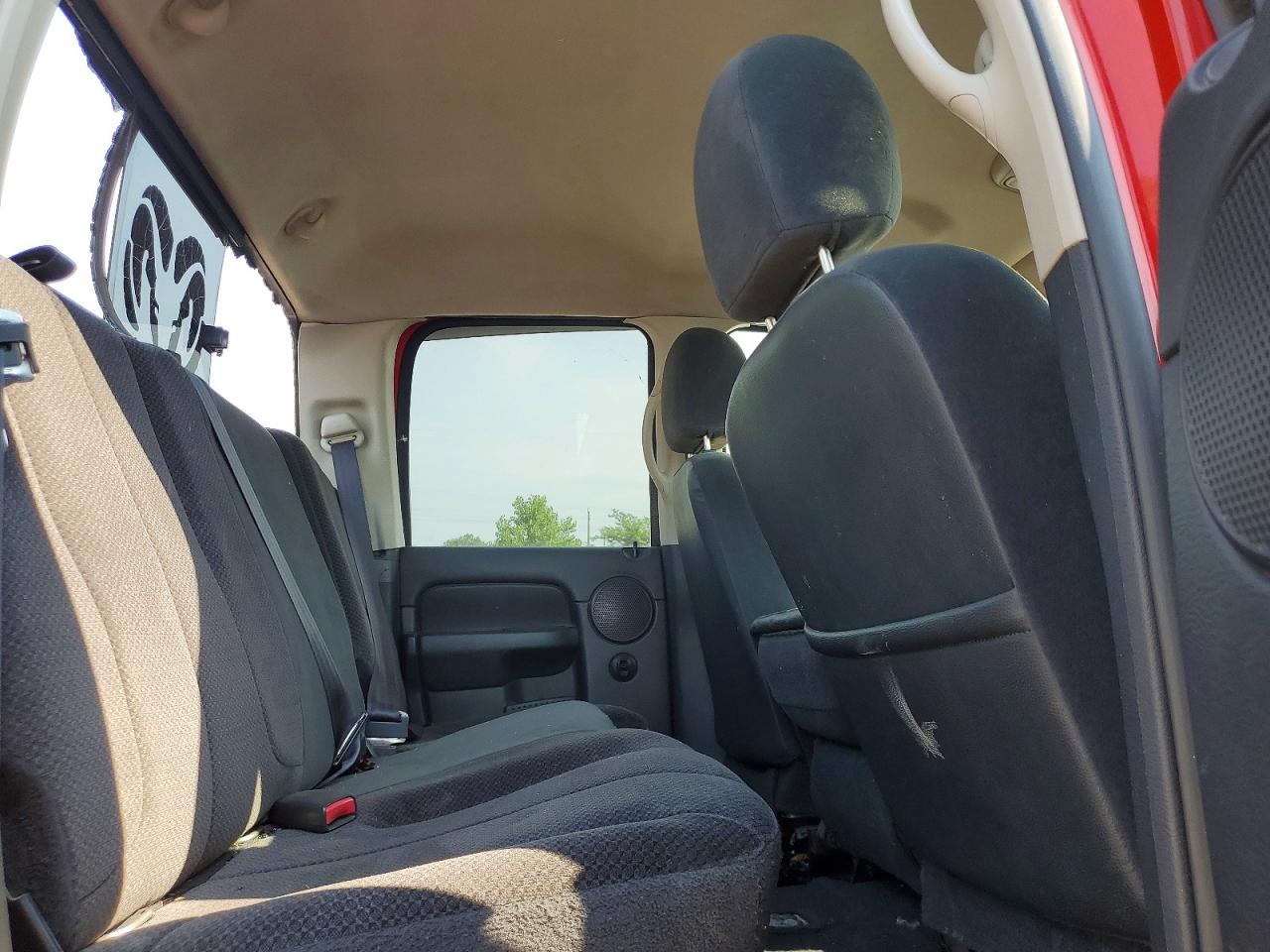 2003 Dodge Ram 1500 St Red vin: 1D7HU18N33S255995