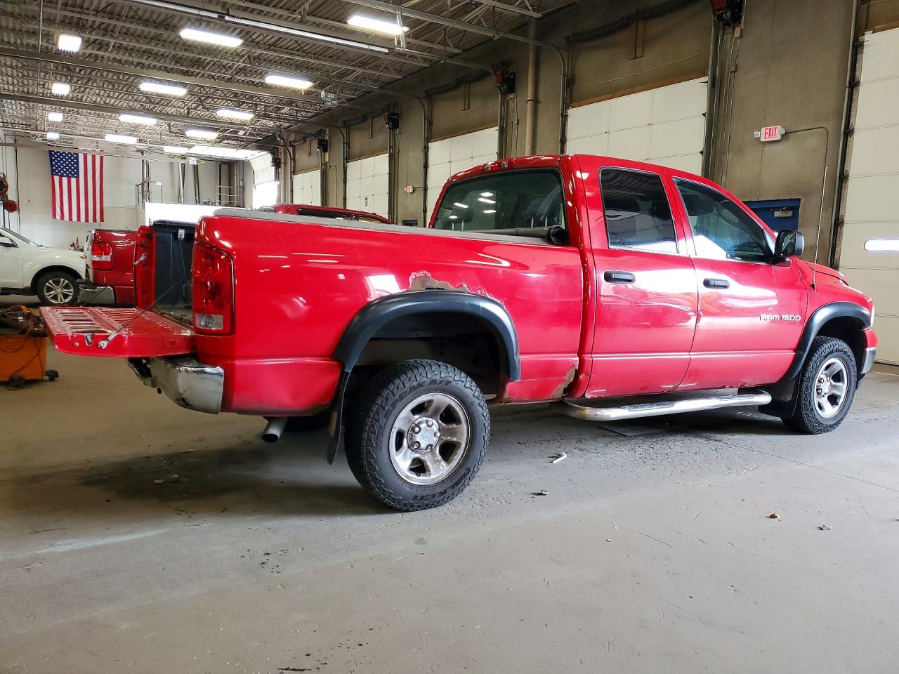 2005 Dodge Ram 1500 Red vin: 1D7HU18N35S346641