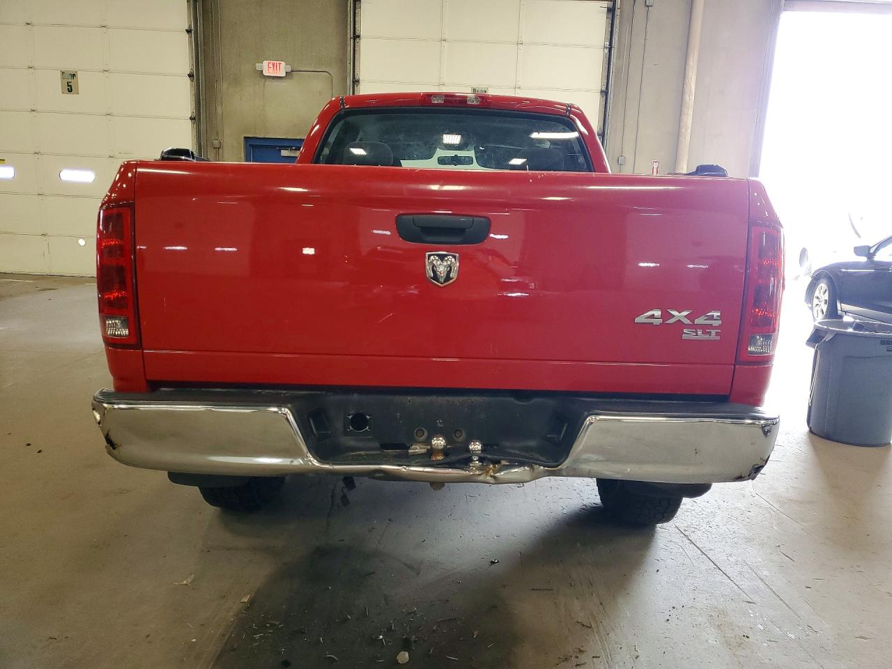 2005 Dodge Ram 1500 Red vin: 1D7HU18N35S346641