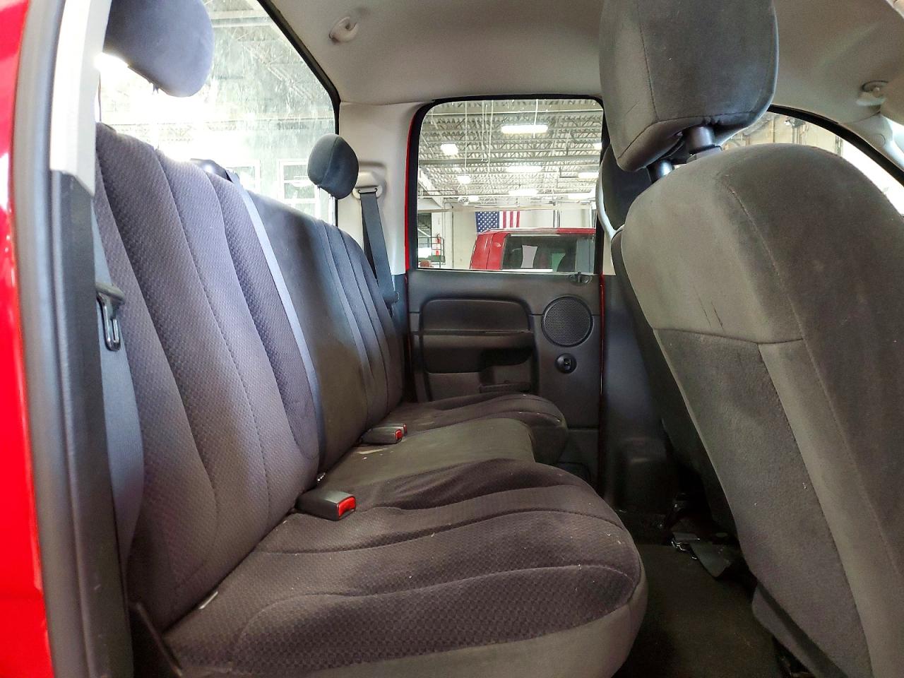 2005 Dodge Ram 1500 Red vin: 1D7HU18N35S346641