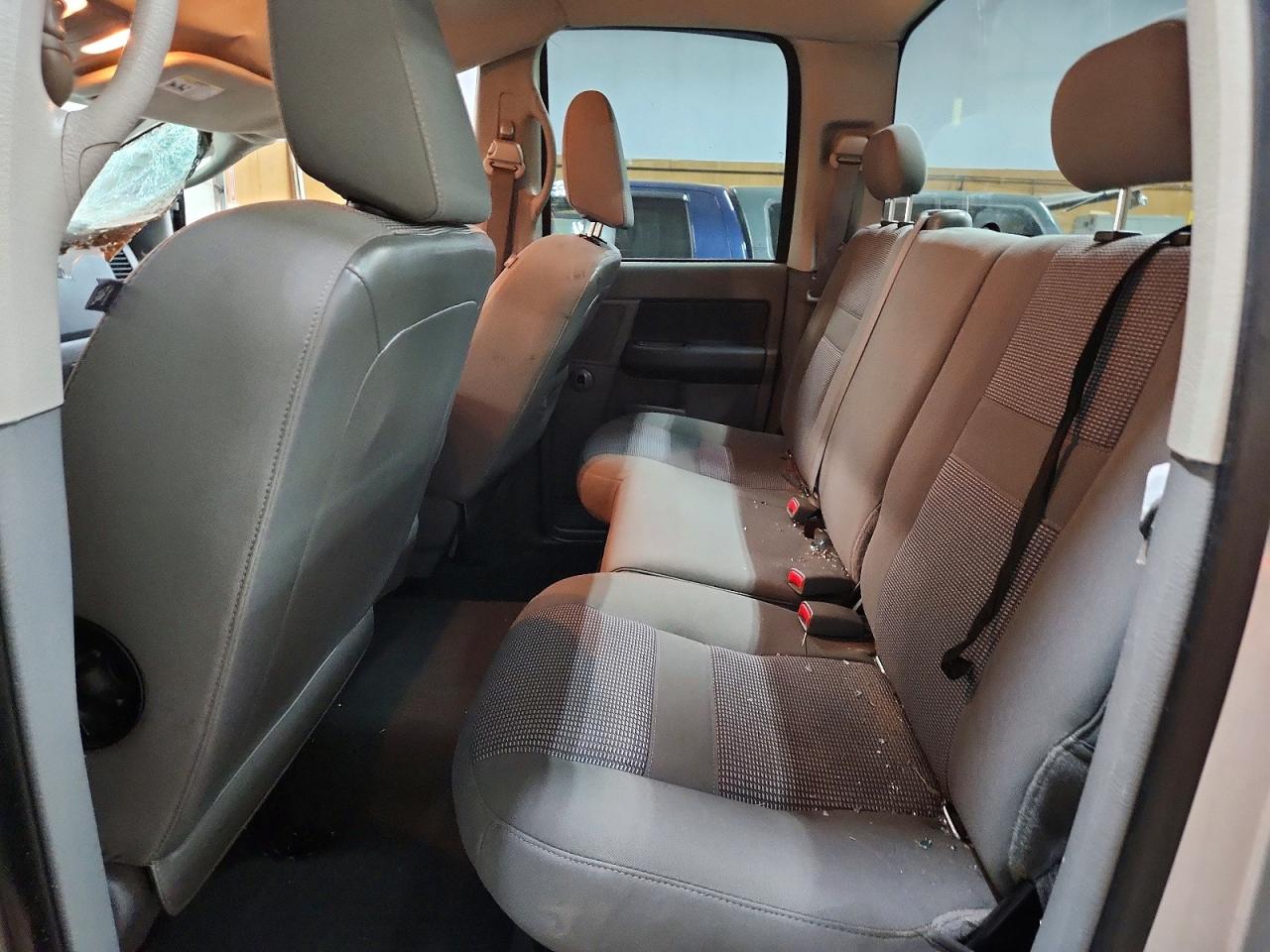 2007 Dodge Ram 1500 St Silver vin: 1D7HU18N37S159189