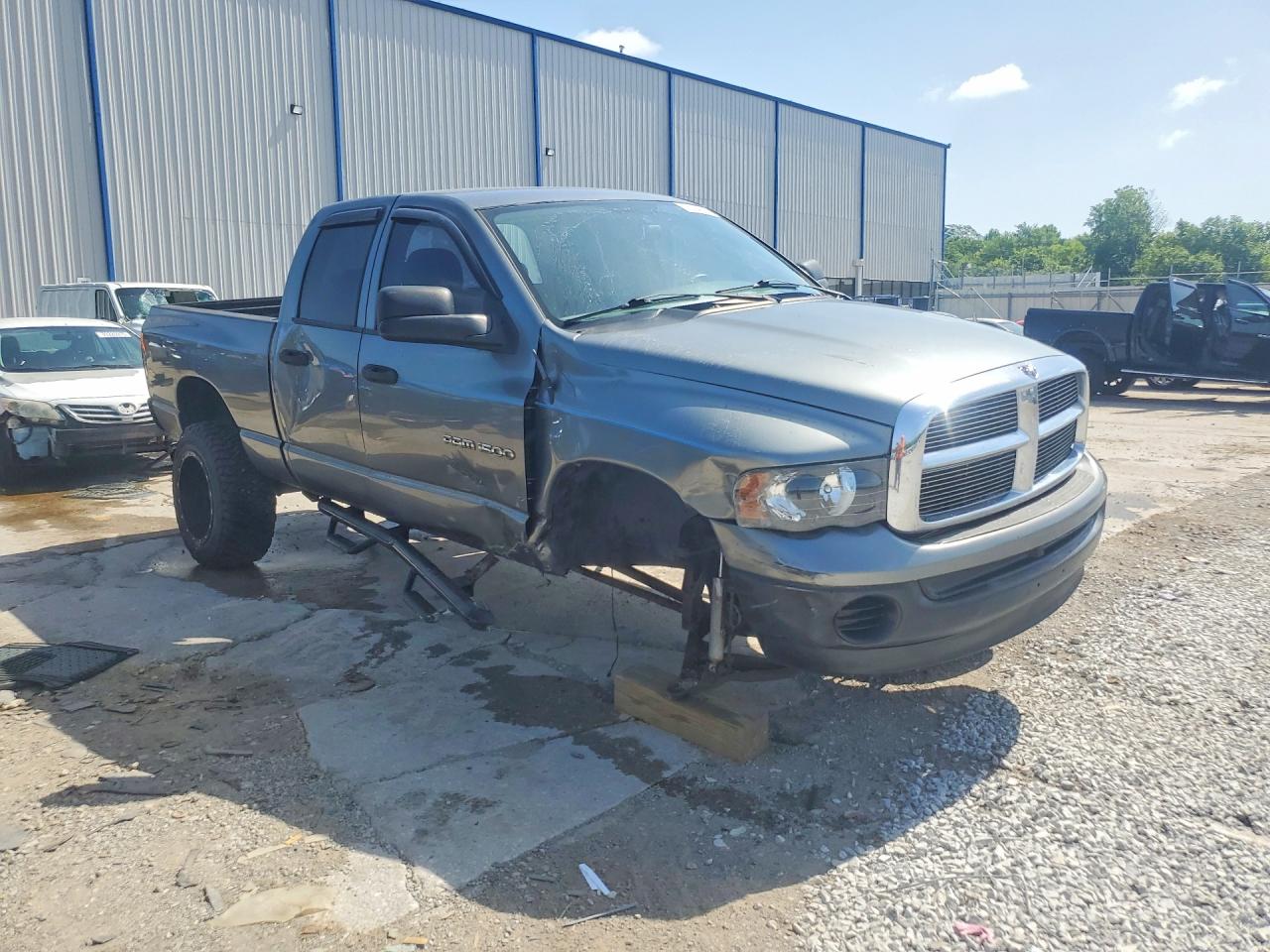 2005 Dodge Ram 1500 St Серебряный vin: 1D7HU18N45J625926