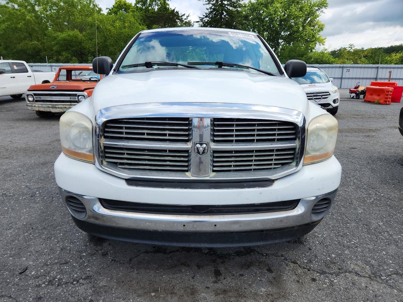 2006 Dodge Ram 1500 St White vin: 1D7HU18N46S531430