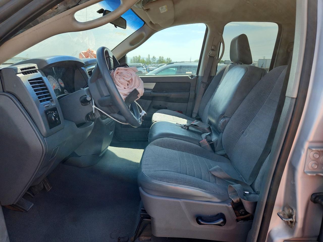 2008 Dodge Ram 1500 St Silver vin: 1D7HU18N58S607160