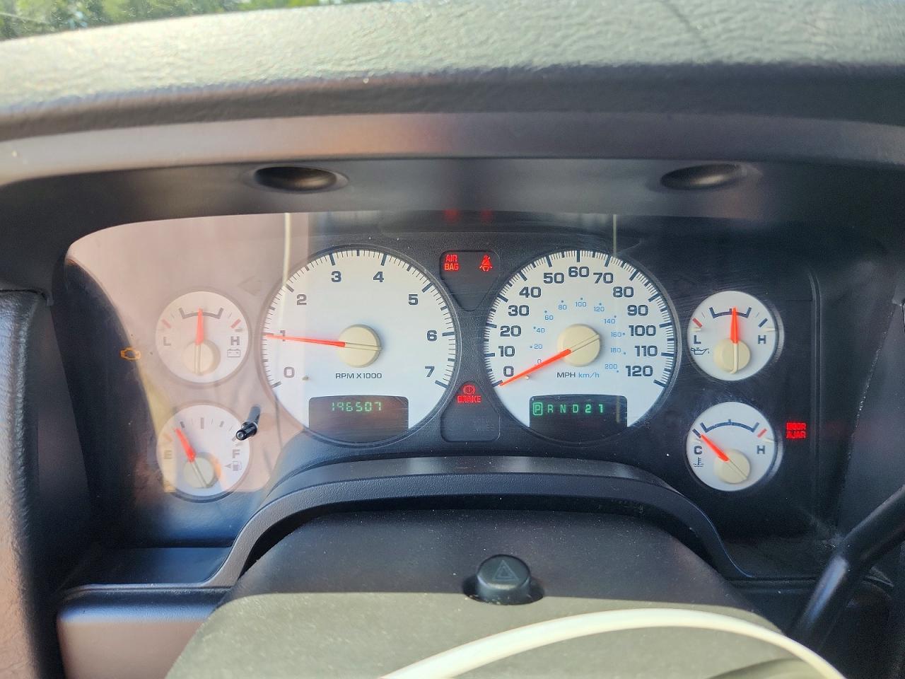 2003 Dodge Ram 1500 St Серебряный vin: 1D7HU18N63S365293