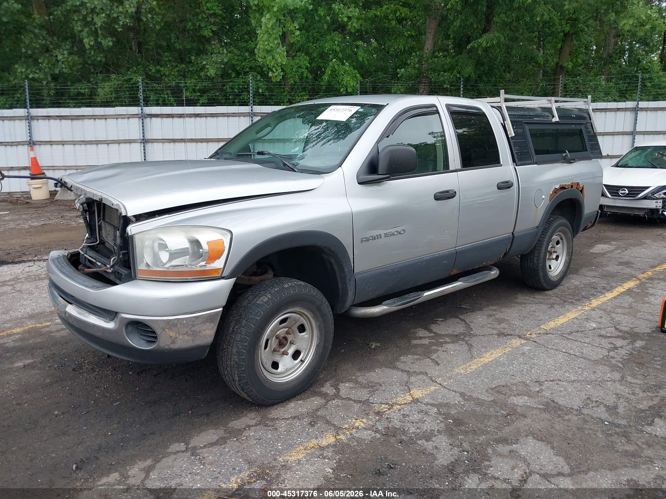 2006 Dodge Ram 1500 Slt/trx4 Off Road/sport Серебряный vin: 1D7HU18N66S531817