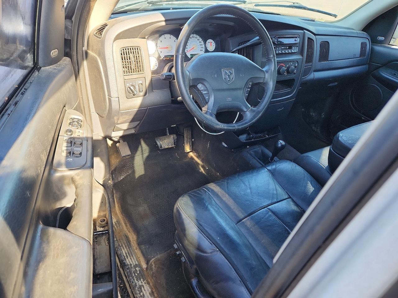 2002 Dodge Ram 1500 Black vin: 1D7HU18N72J252151
