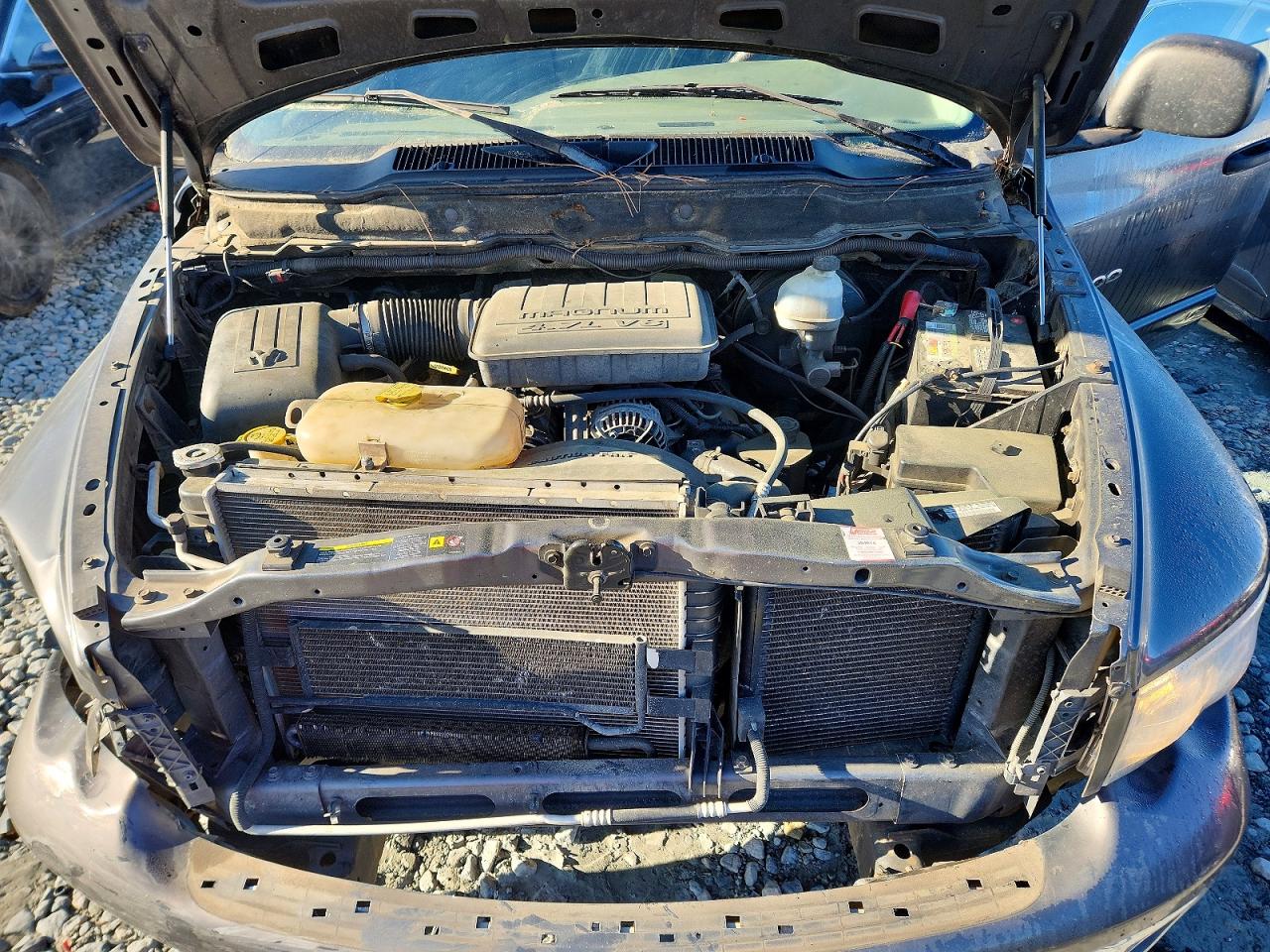 2004 Dodge Ram 1500 St Silver vin: 1D7HU18N74S650957