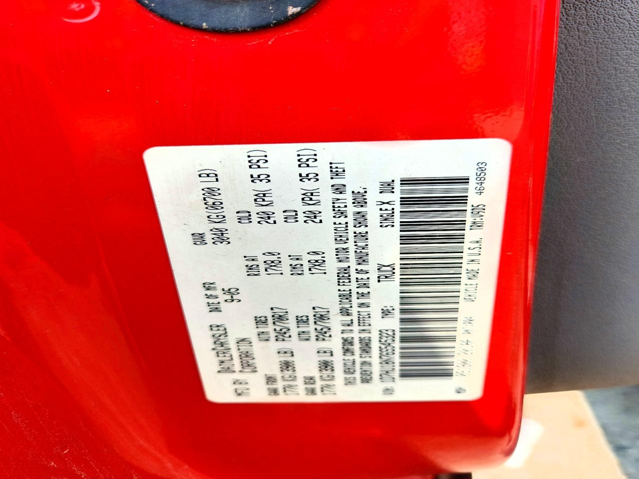 2006 Dodge Ram 1500 St Red vin: 1D7HU18N76S545323