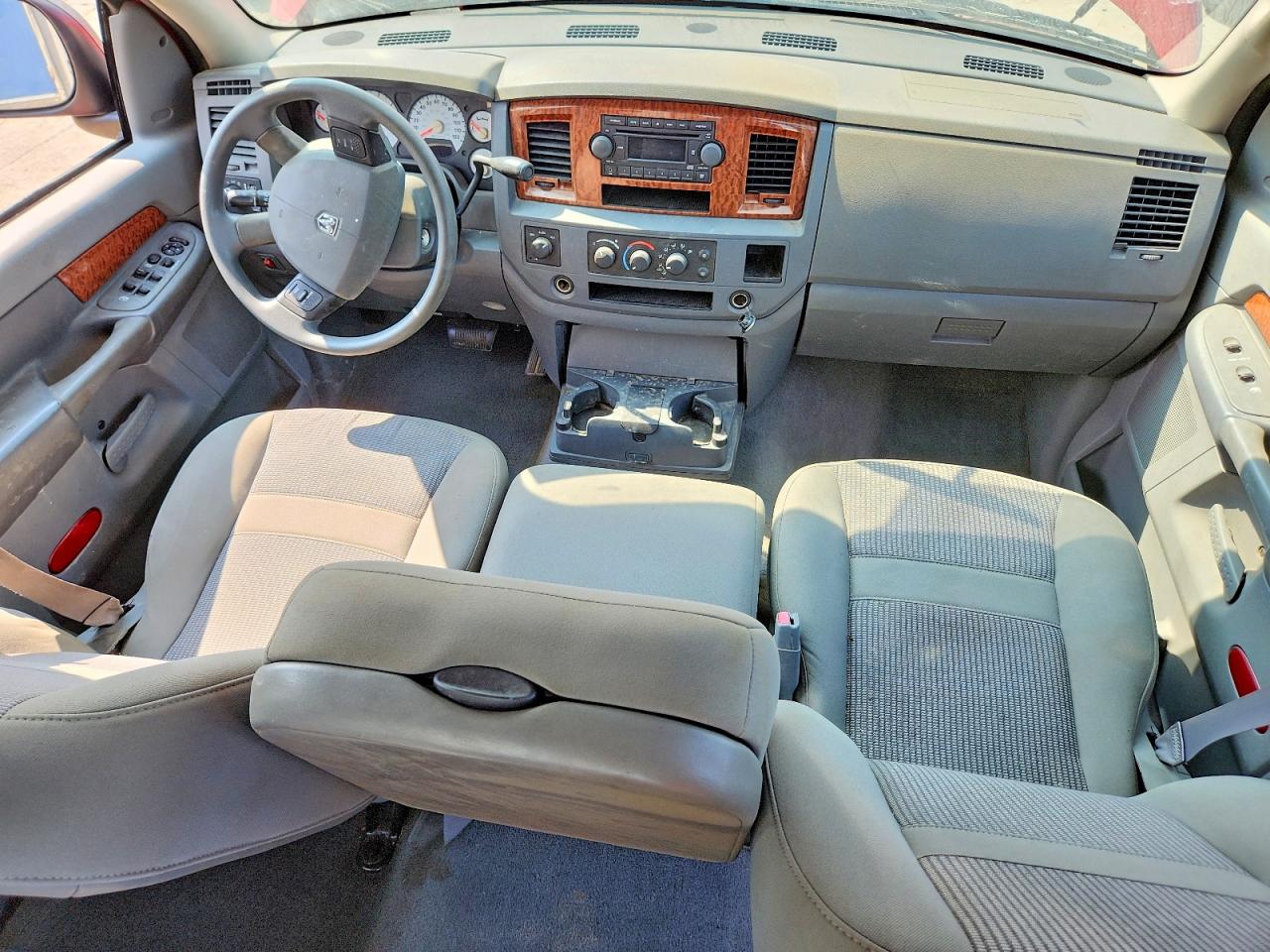 2006 Dodge Ram 1500 St Red vin: 1D7HU18N76S545323