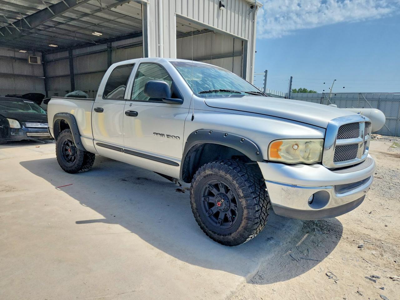2002 Dodge Ram 1500 Серебряный vin: 1D7HU18N82S662144