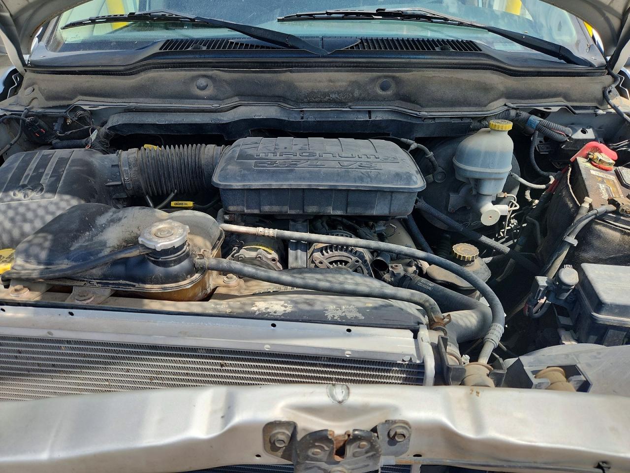 2002 Dodge Ram 1500 Серебряный vin: 1D7HU18N82S662144