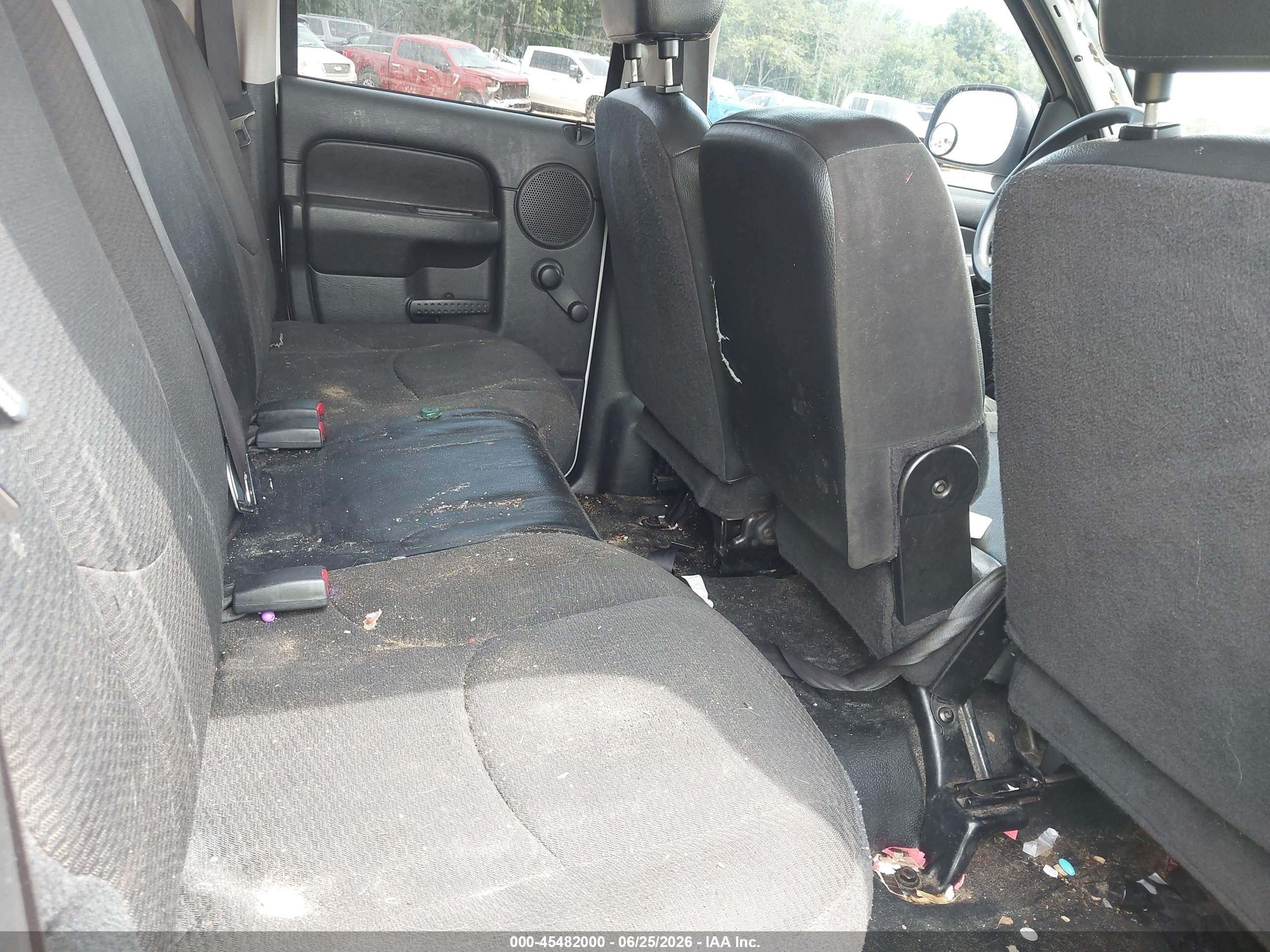 2004 Dodge Ram 1500 St White vin: 1D7HU18N84J127016