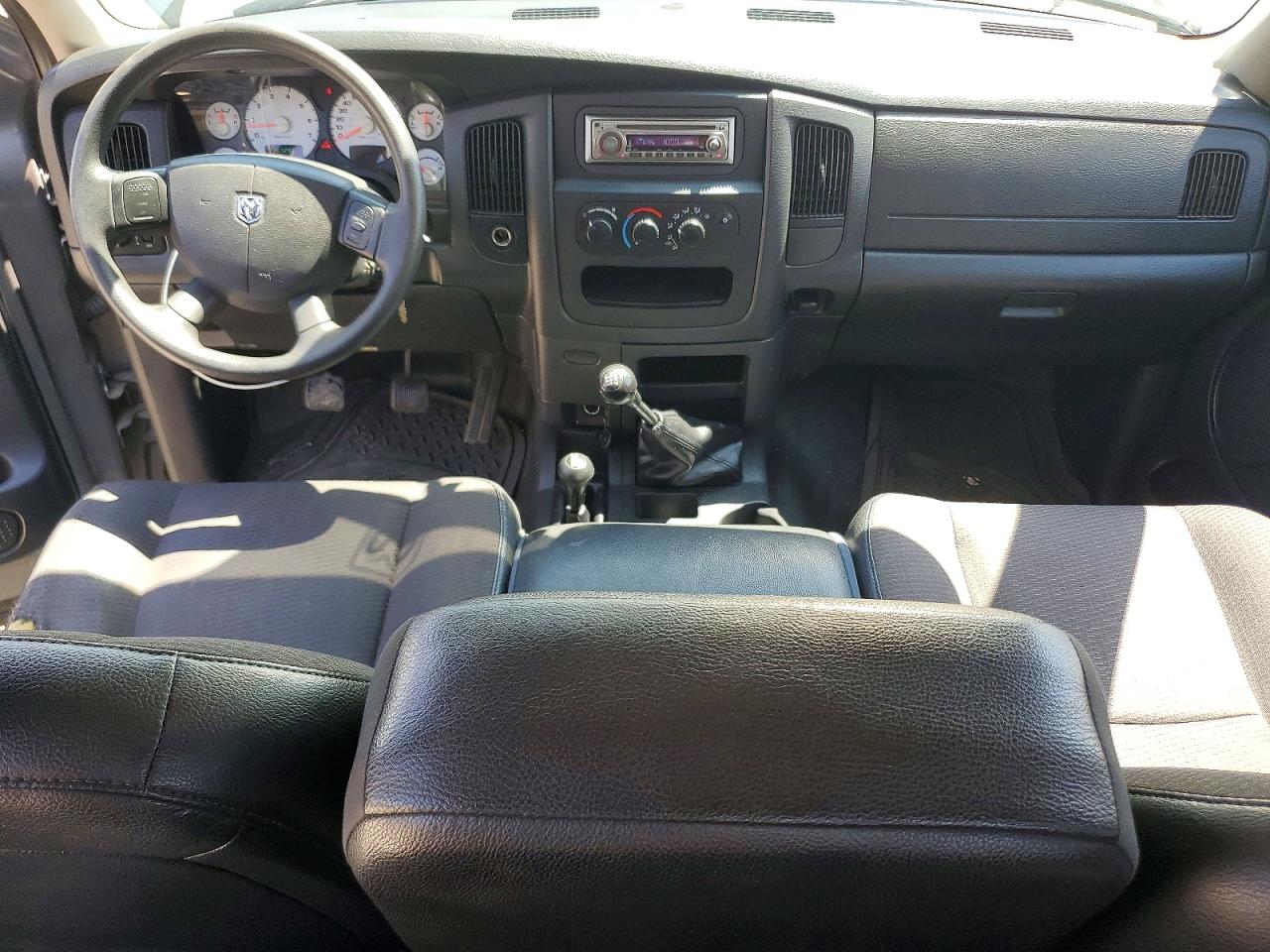 2005 Dodge Ram 1500 St Gray vin: 1D7HU18N85J653745