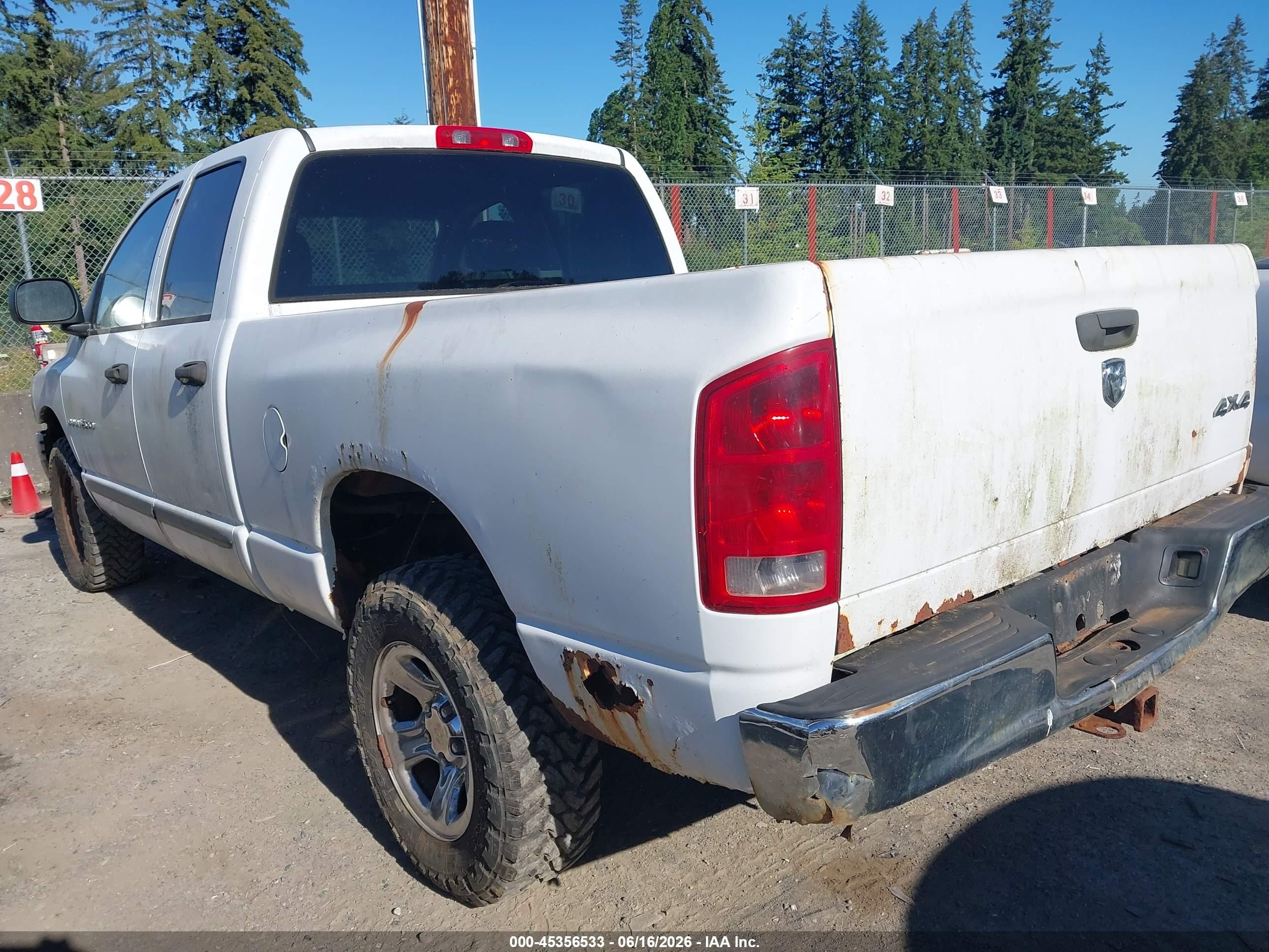 2005 Dodge Ram 1500 St White vin: 1D7HU18N85S353018