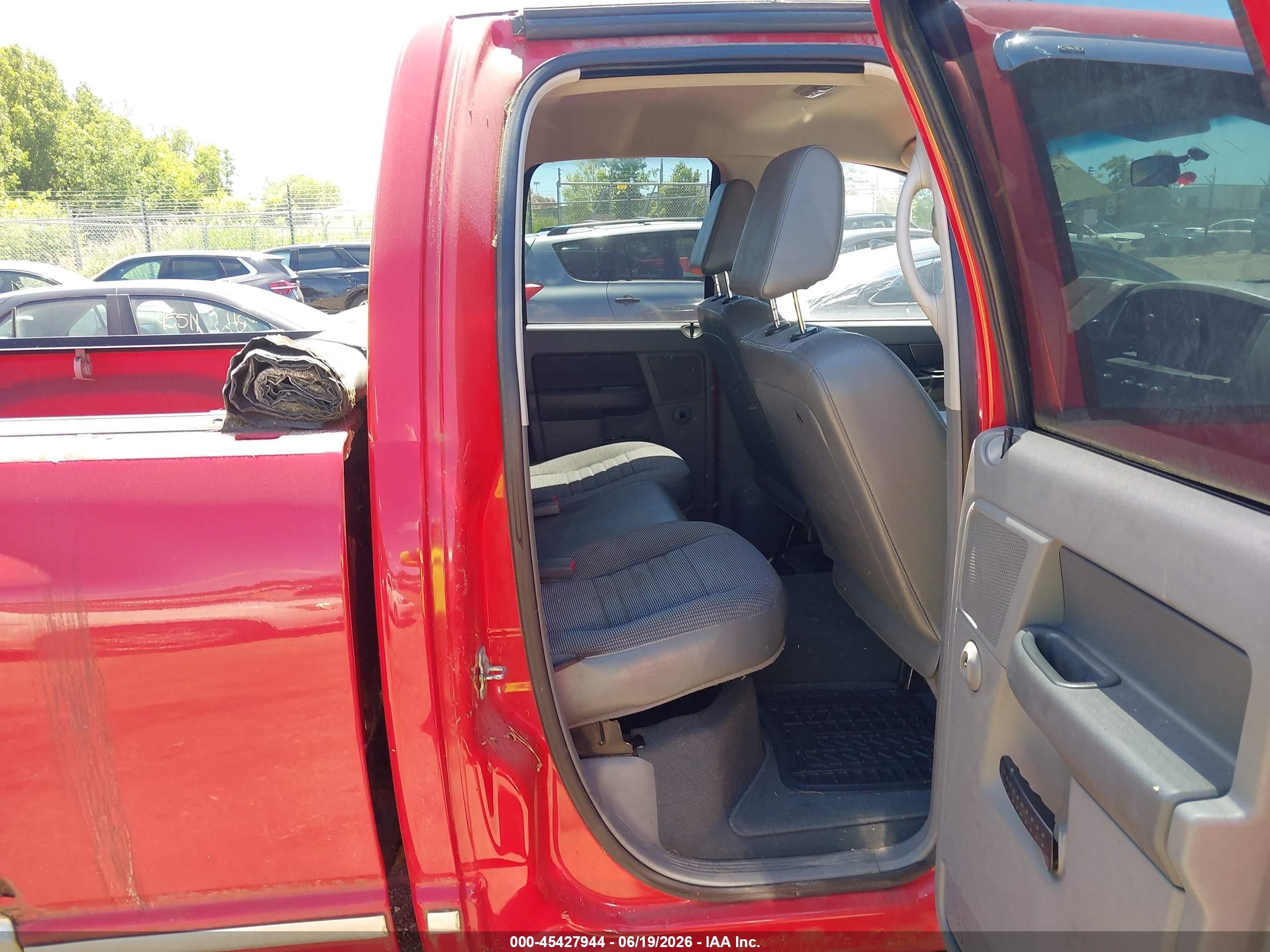 2008 Dodge Ram 1500 St/sxt Red vin: 1D7HU18N98S573952