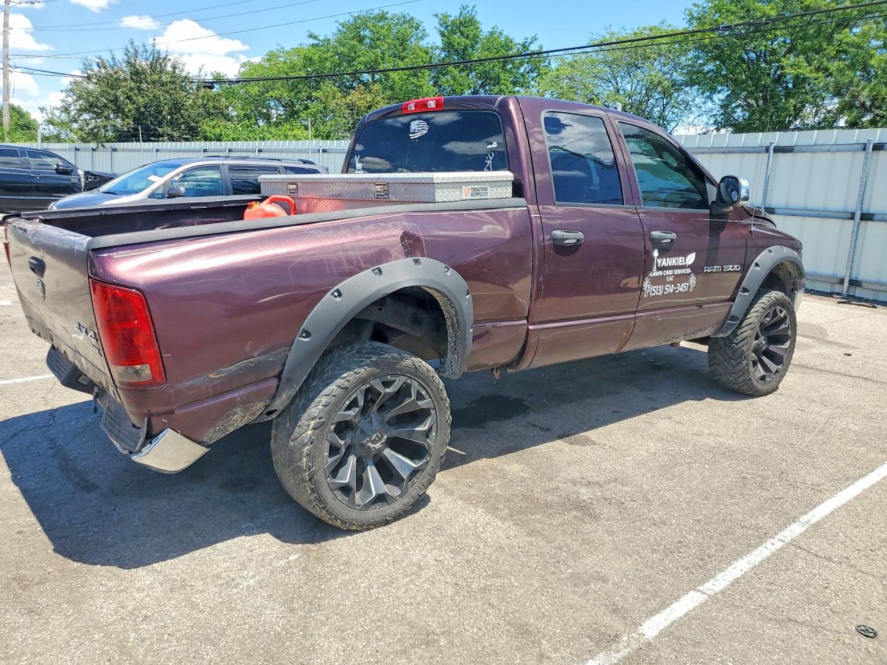 2005 Dodge Ram 1500 St Maroon vin: 1D7HU18NX5J619242