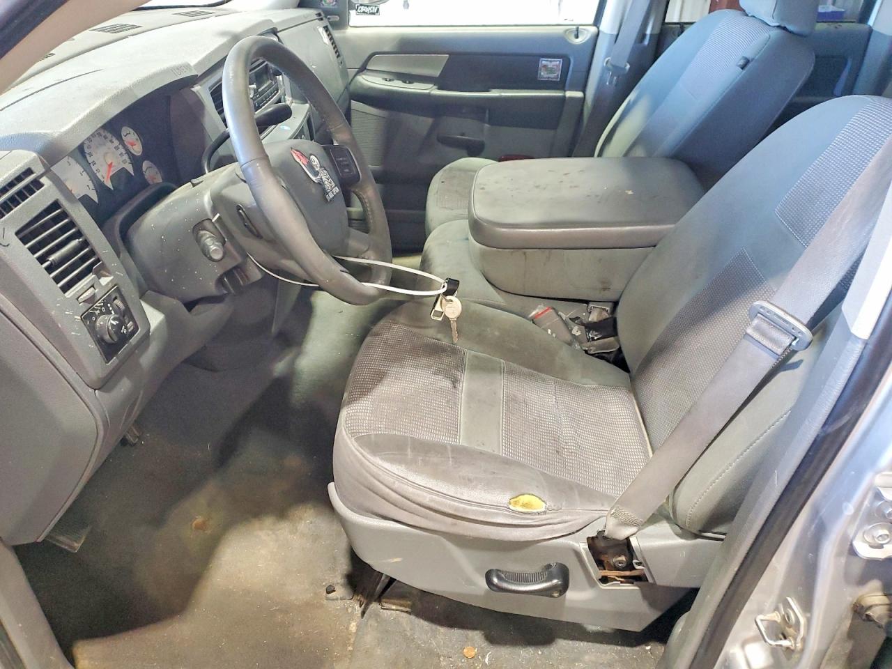 2007 Dodge Ram 1500 St Silver vin: 1D7HU18P07S187002