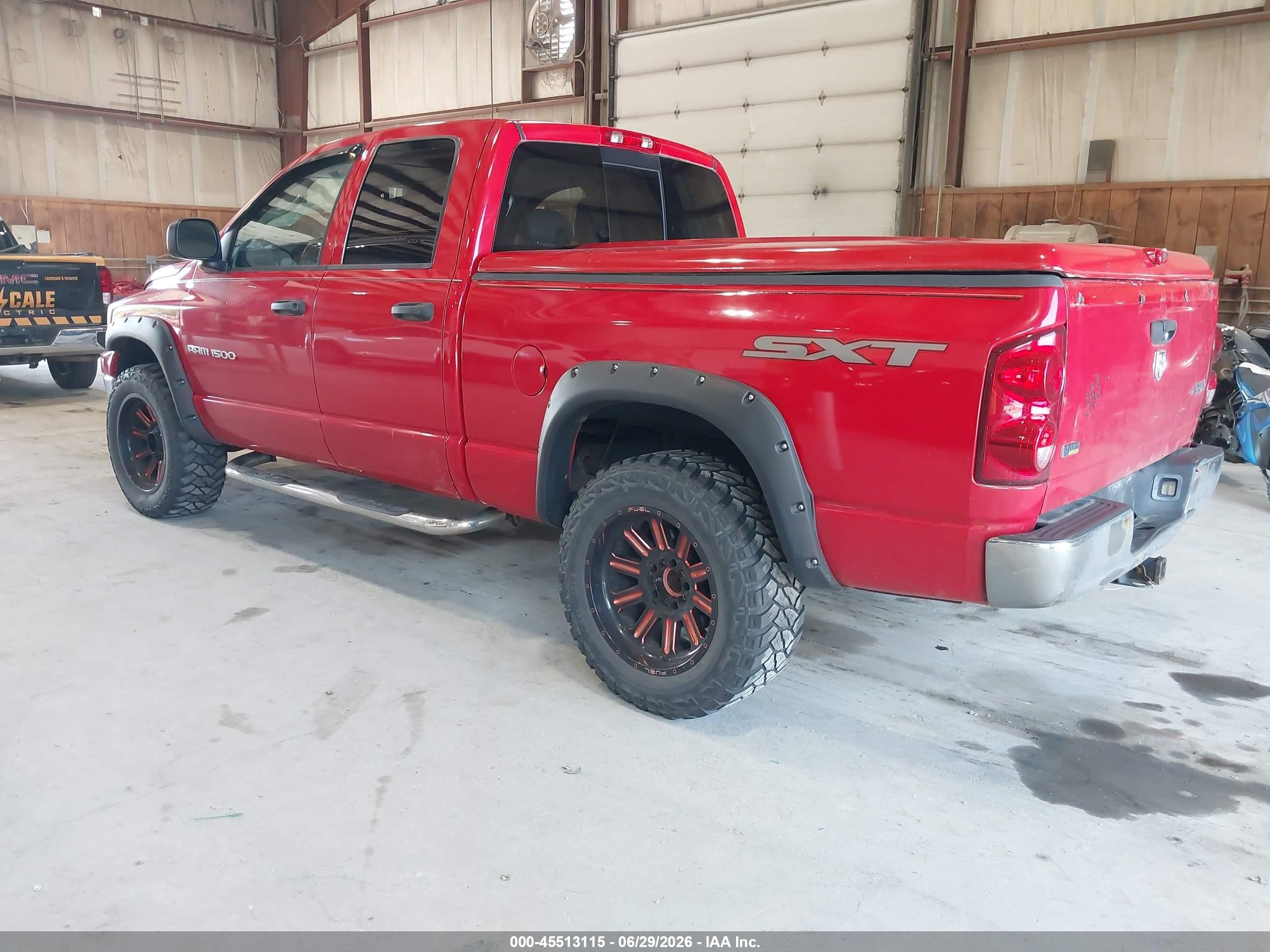 2007 Dodge Ram 1500 St Red vin: 1D7HU18P17J636449