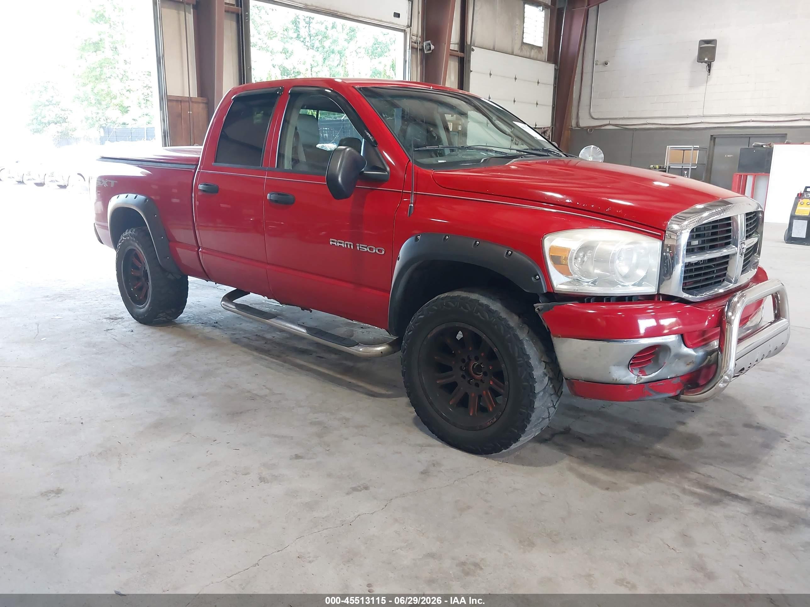2007 Dodge Ram 1500 St Red vin: 1D7HU18P17J636449