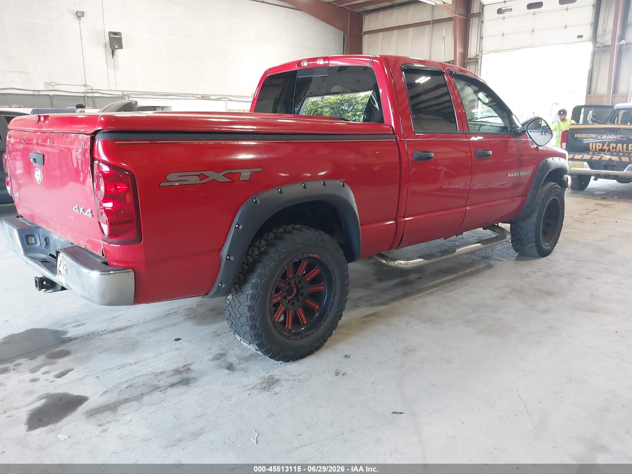 2007 Dodge Ram 1500 St Red vin: 1D7HU18P17J636449
