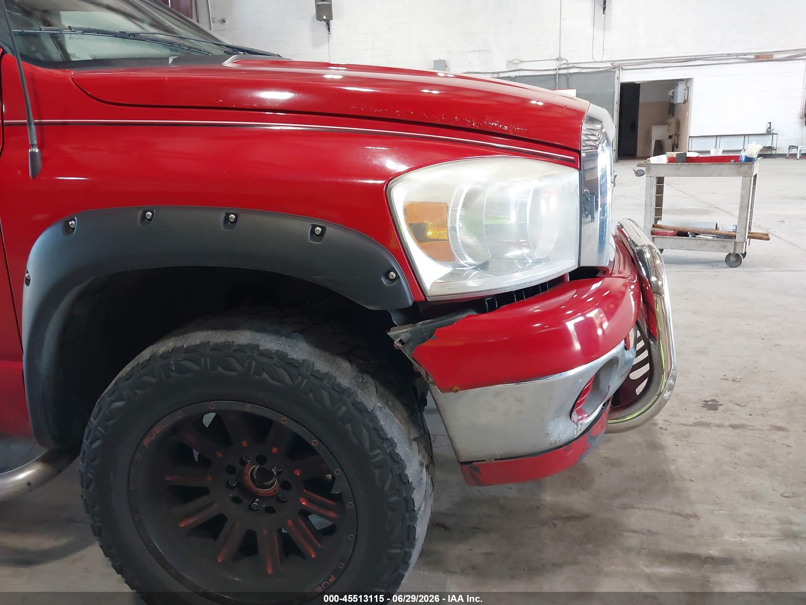 2007 Dodge Ram 1500 St Red vin: 1D7HU18P17J636449