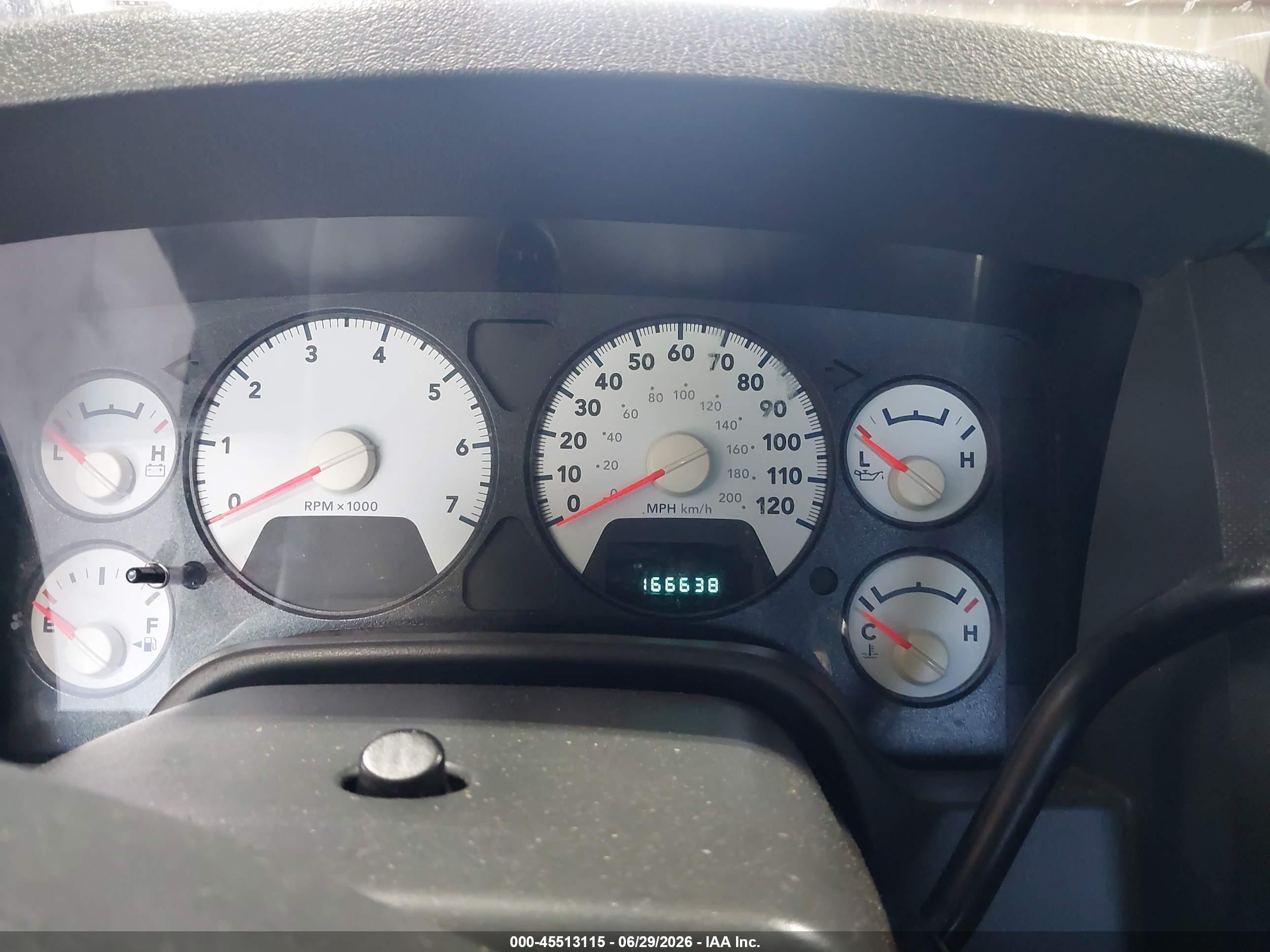 2007 Dodge Ram 1500 St Red vin: 1D7HU18P17J636449