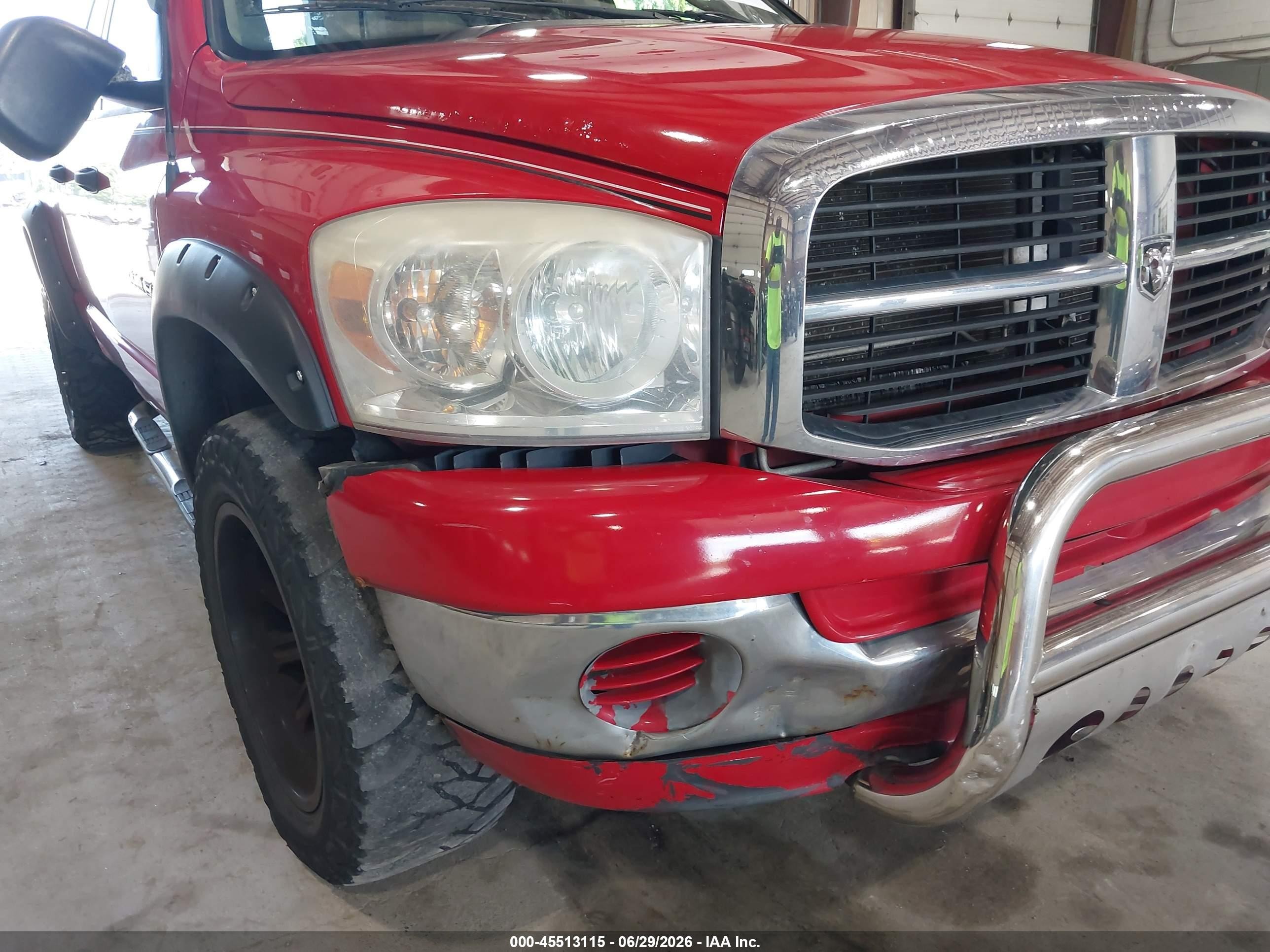 2007 Dodge Ram 1500 St Red vin: 1D7HU18P17J636449
