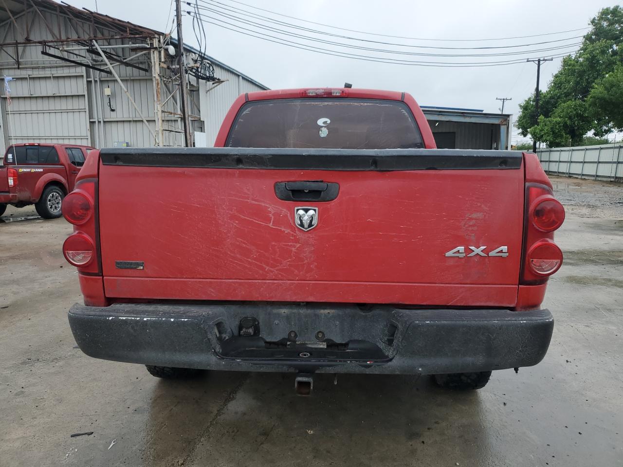 2007 Dodge Ram 1500 St Red vin: 1D7HU18P47S136330 Damage: Tailgate, Heavy Scratch, 1 To 2 Inches