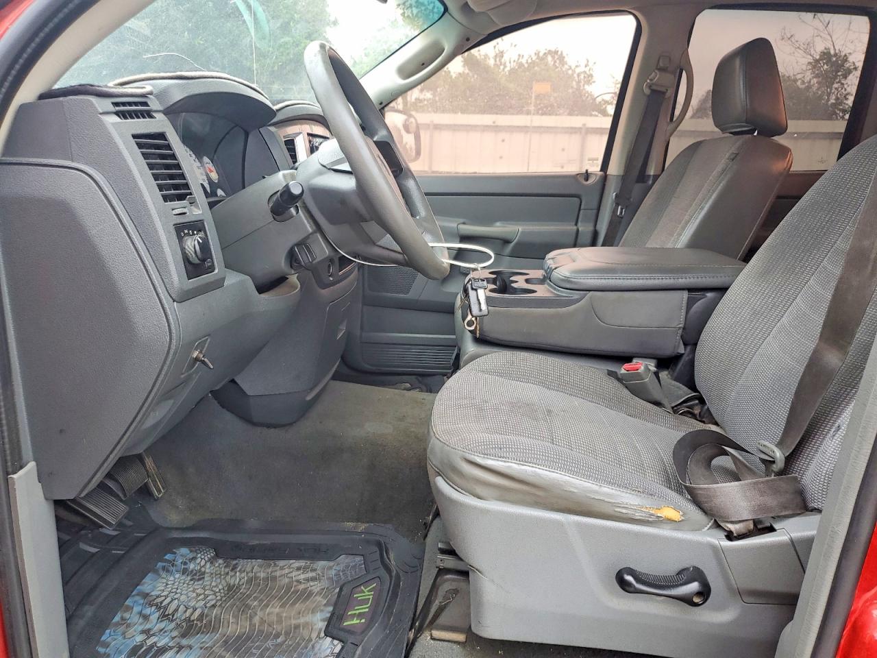 2007 Dodge Ram 1500 St Red vin: 1D7HU18P47S136330