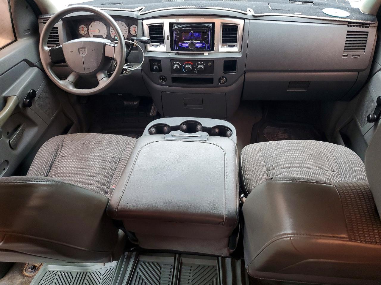 2007 Dodge Ram 1500 St Red vin: 1D7HU18P47S136330