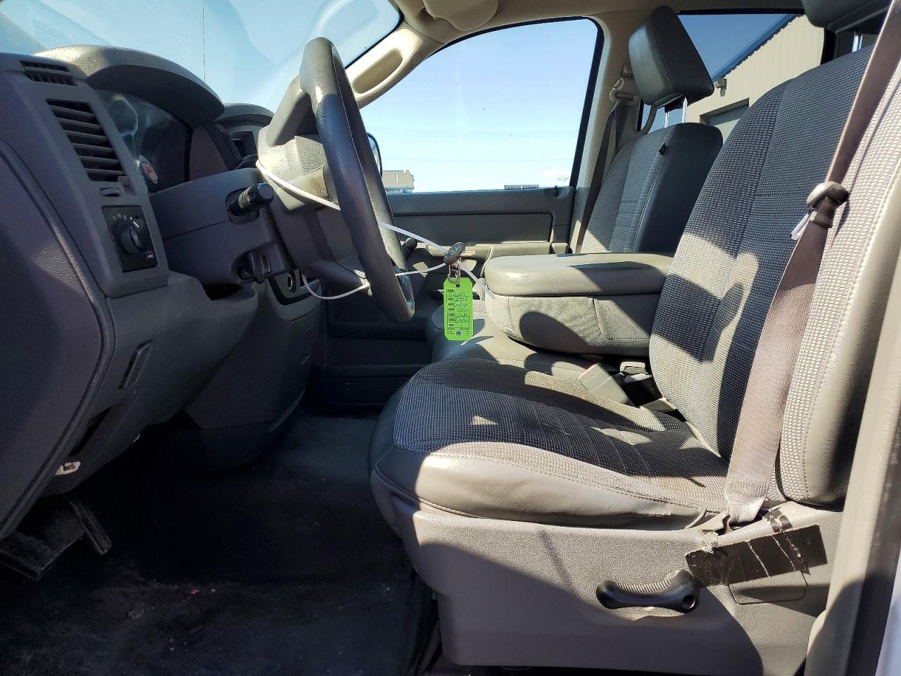 2007 Dodge Ram 1500 St Белый vin: 1D7HU18P87S236883