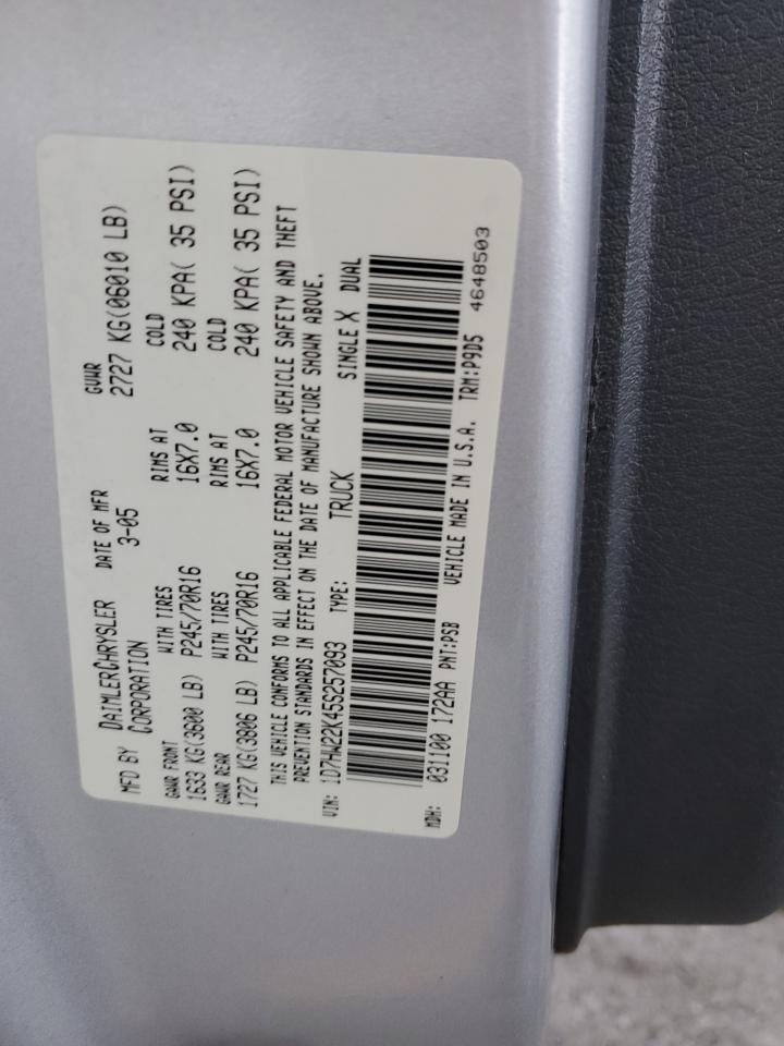 2005 Dodge Dakota St Silver vin: 1D7HW22K45S257093