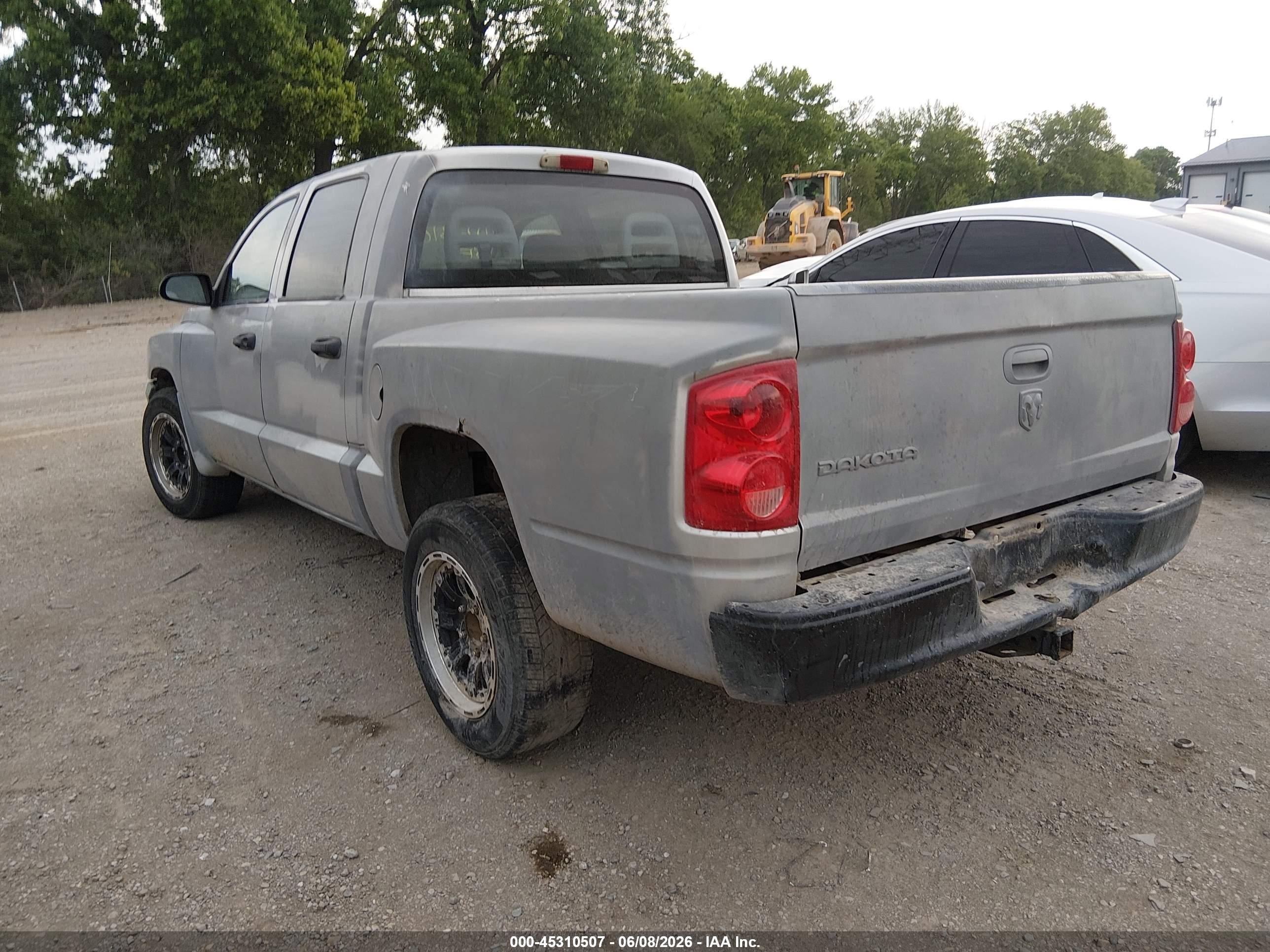 2005 Dodge Dakota St Silver vin: 1D7HW28K05S295766