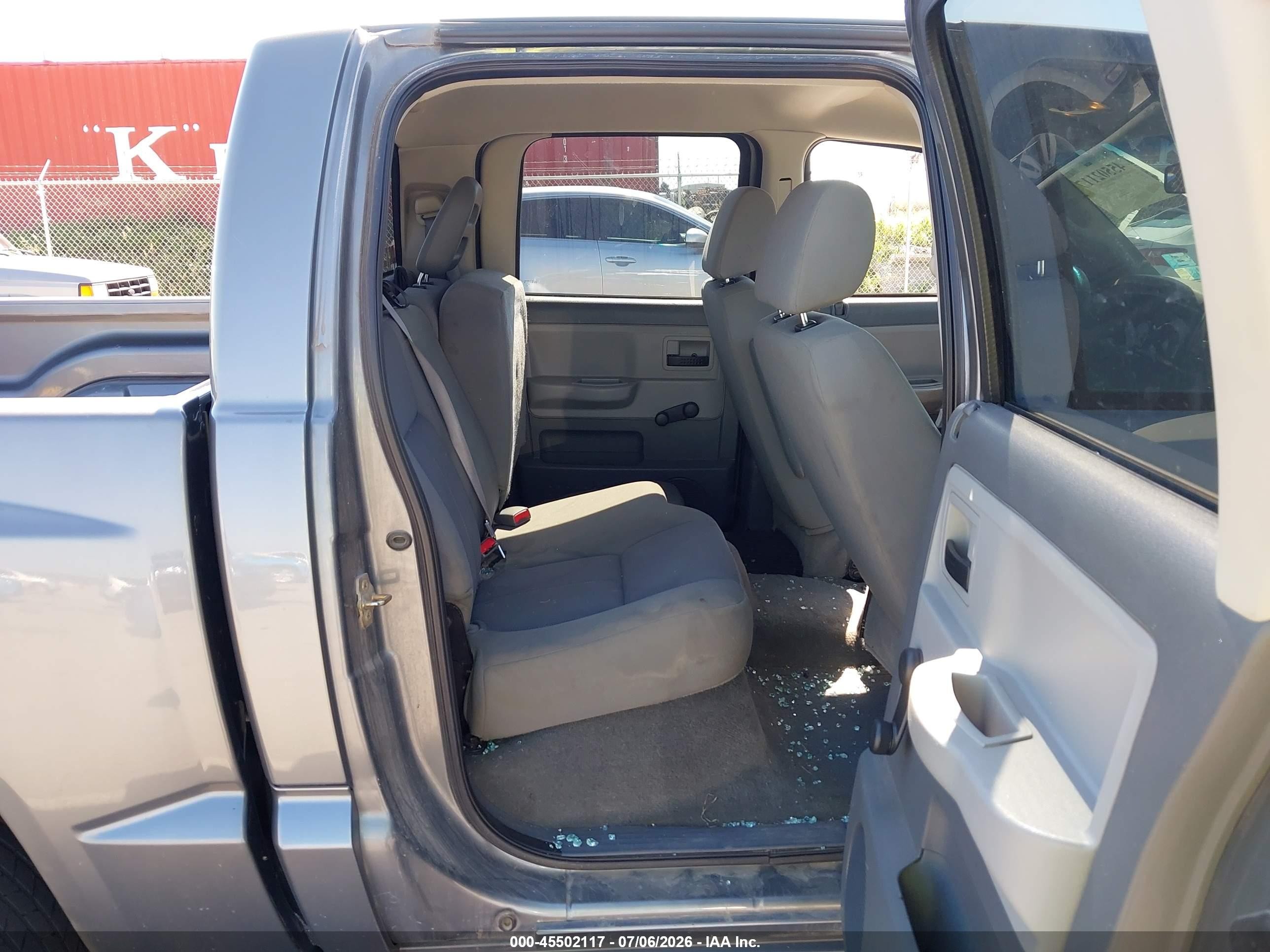 2006 Dodge Dakota St Gray vin: 1D7HW28K46S518814