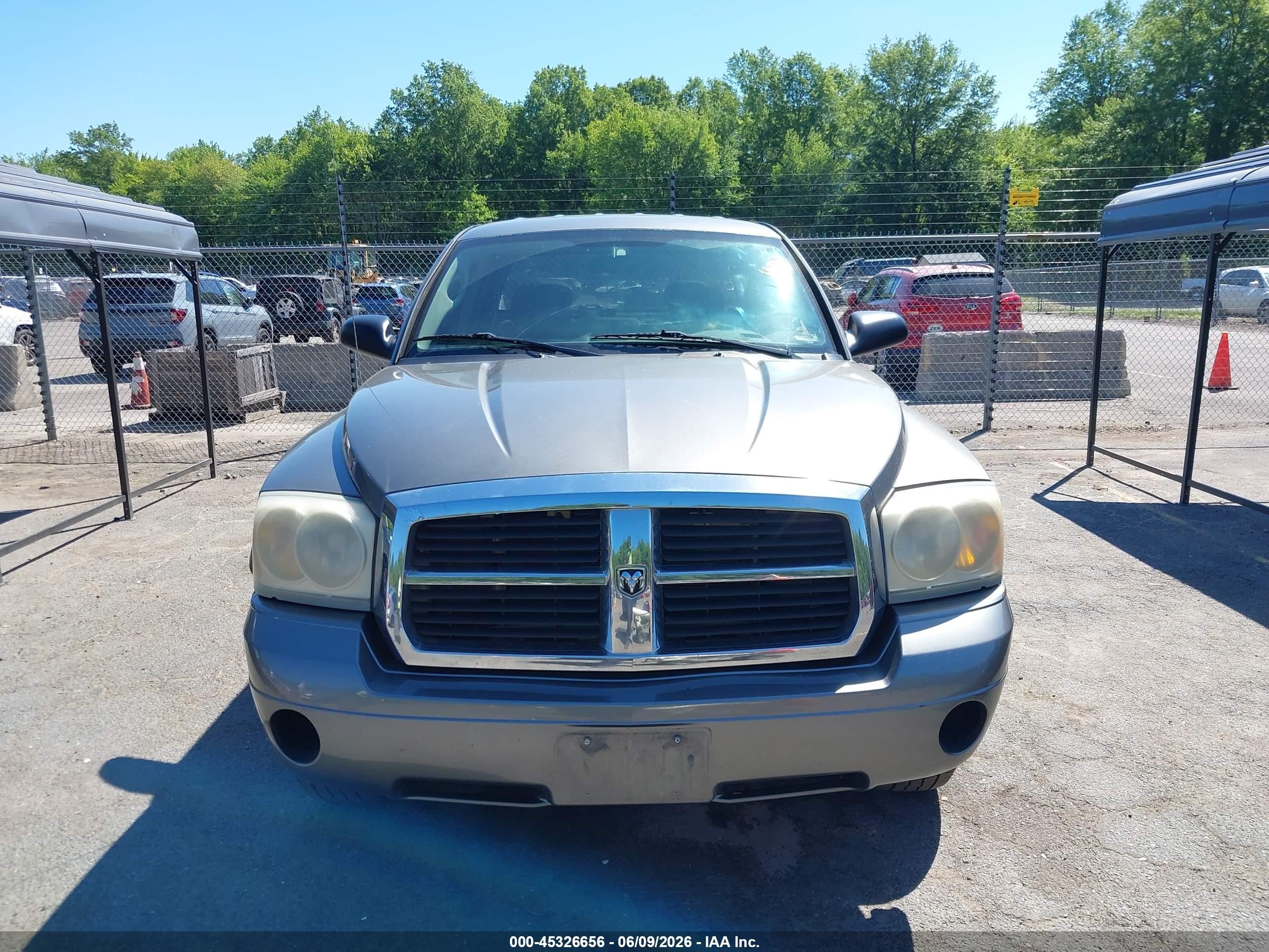 2007 Dodge Dakota St Gray vin: 1D7HW28K87S233731