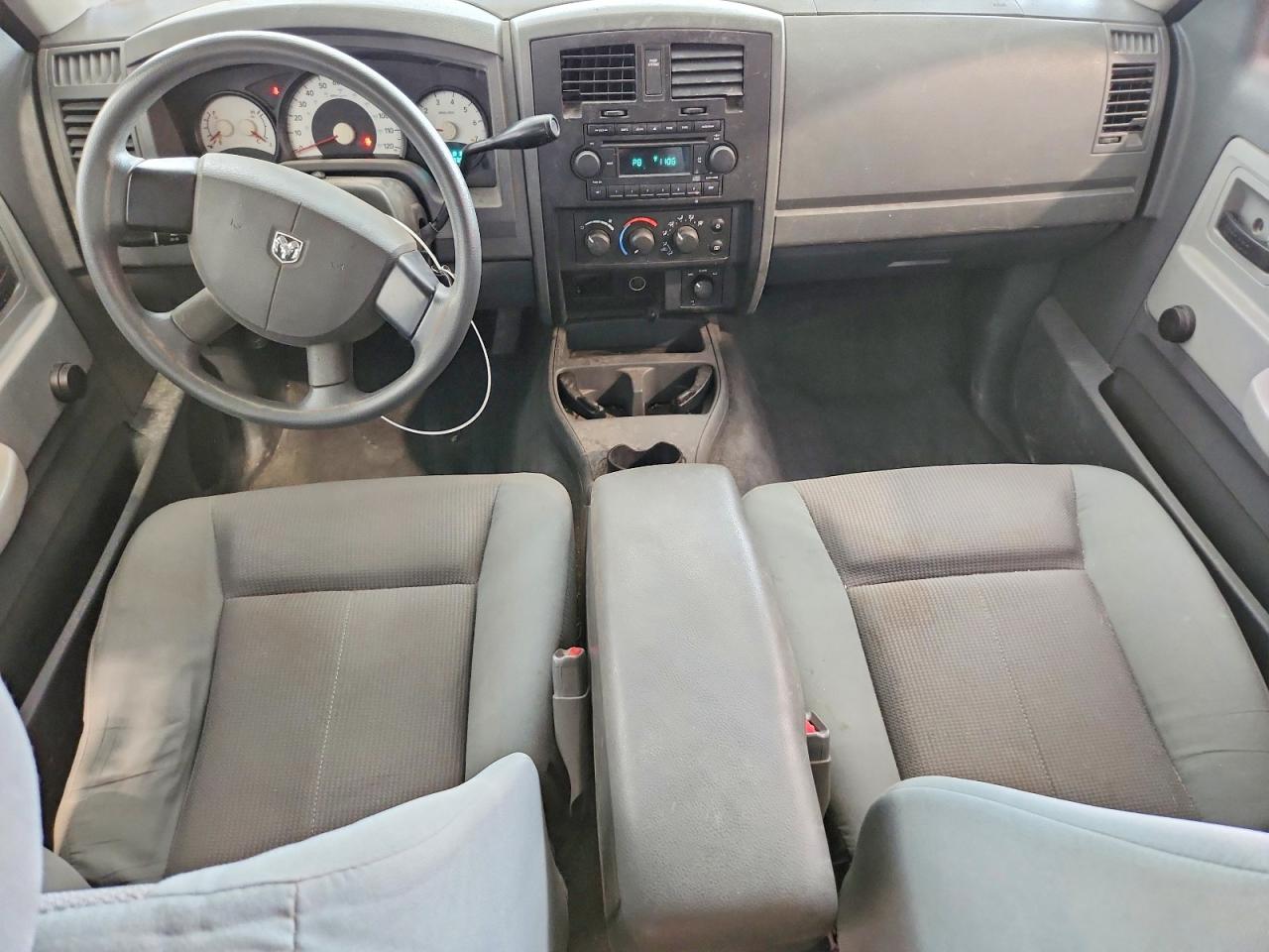2005 Dodge Dakota Quad Black vin: 1D7HW28NX5S226514