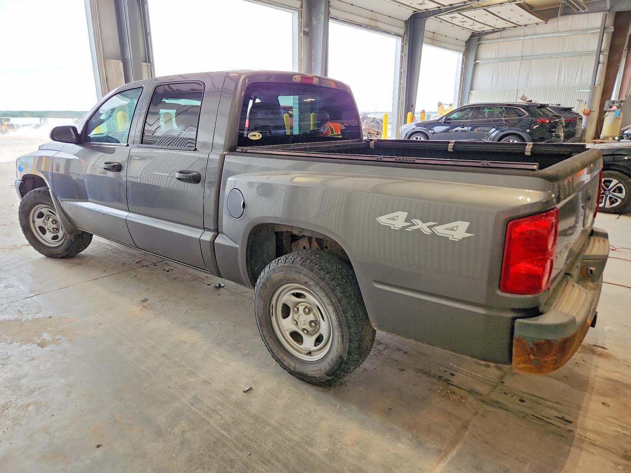 2005 Dodge Dakota Quad Black vin: 1D7HW28NX5S226514